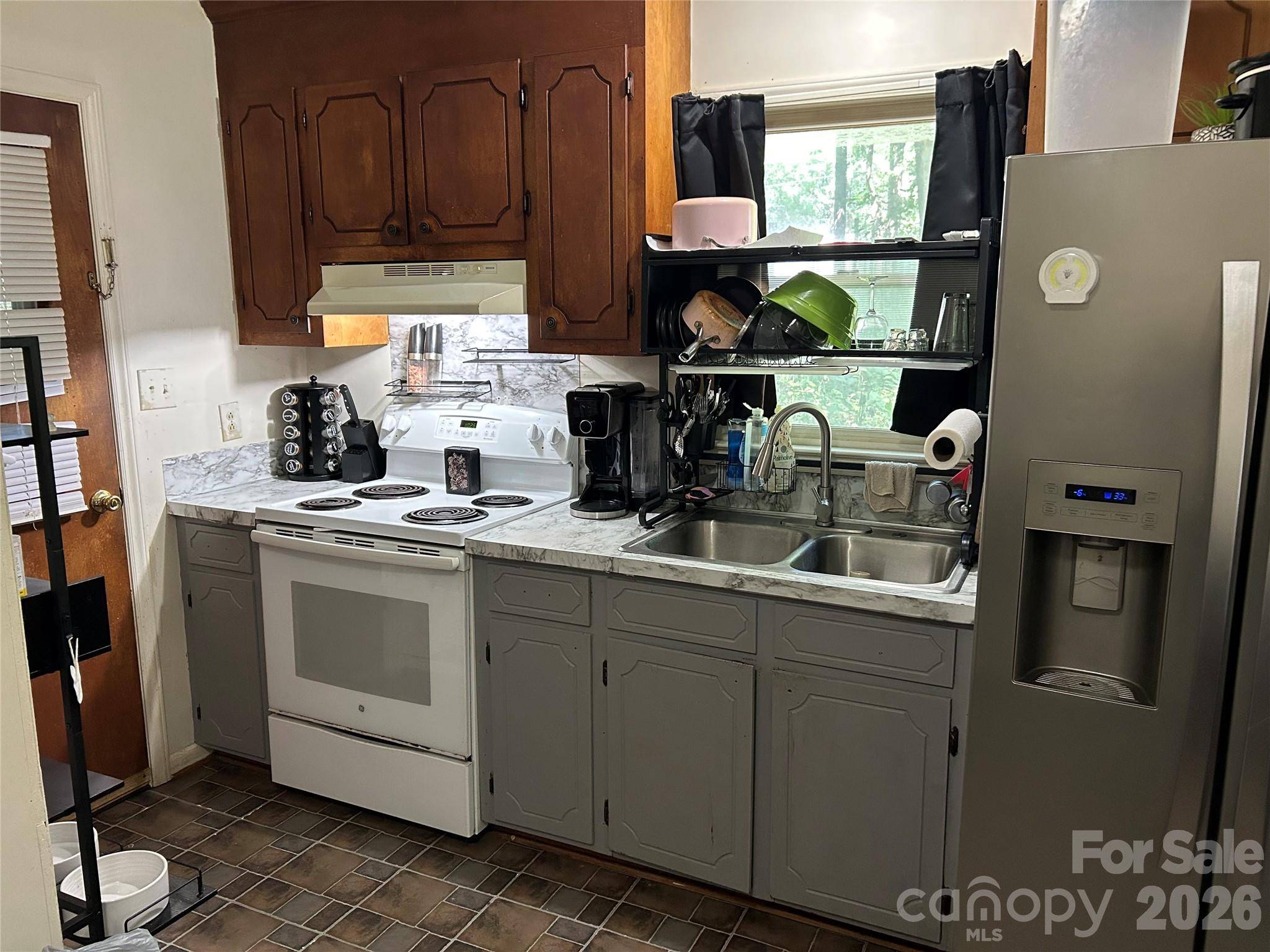 6800 Glover LN, Stanley, NC 28164