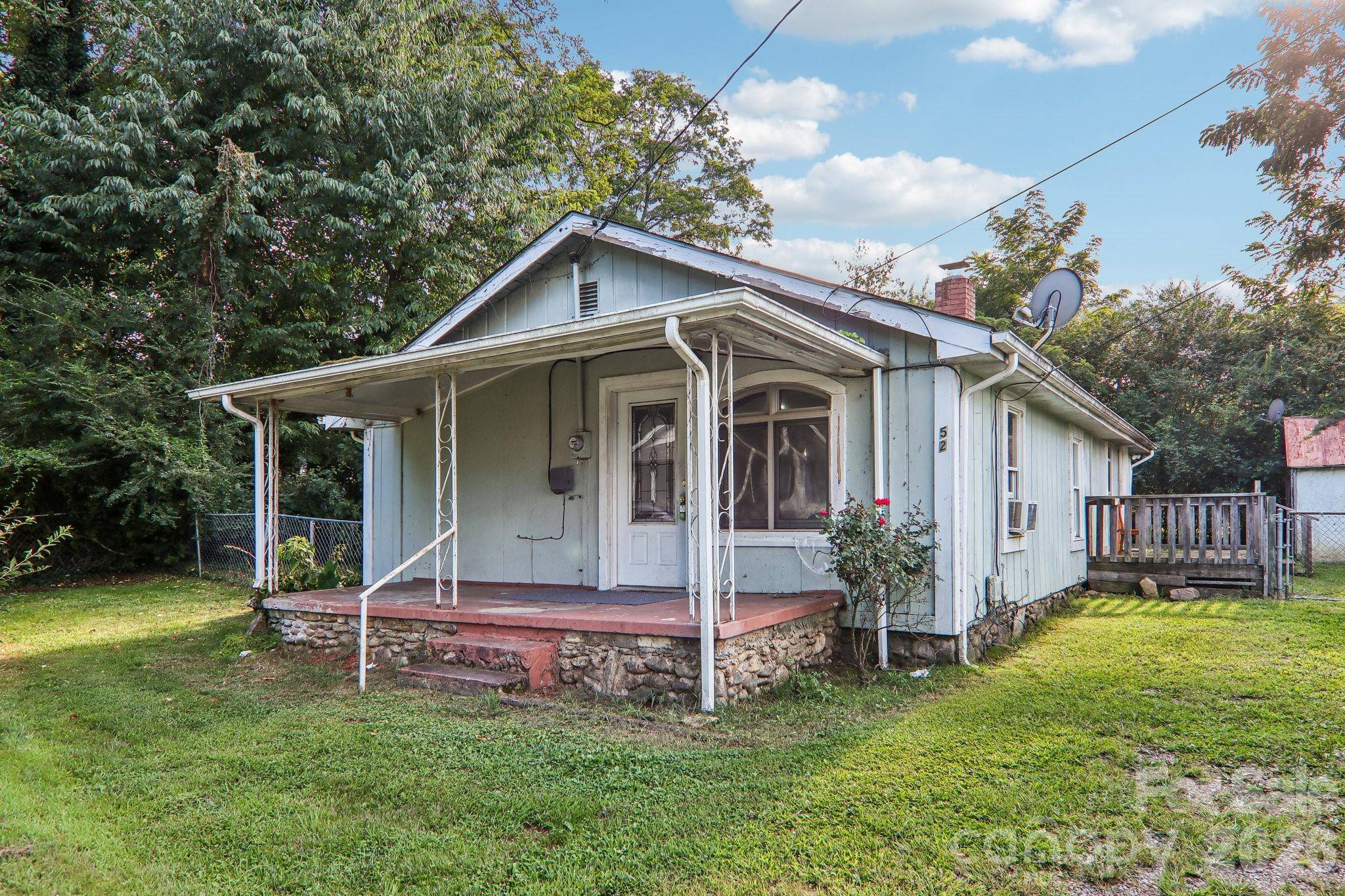 52 Clay ST, Waynesville, NC 28786