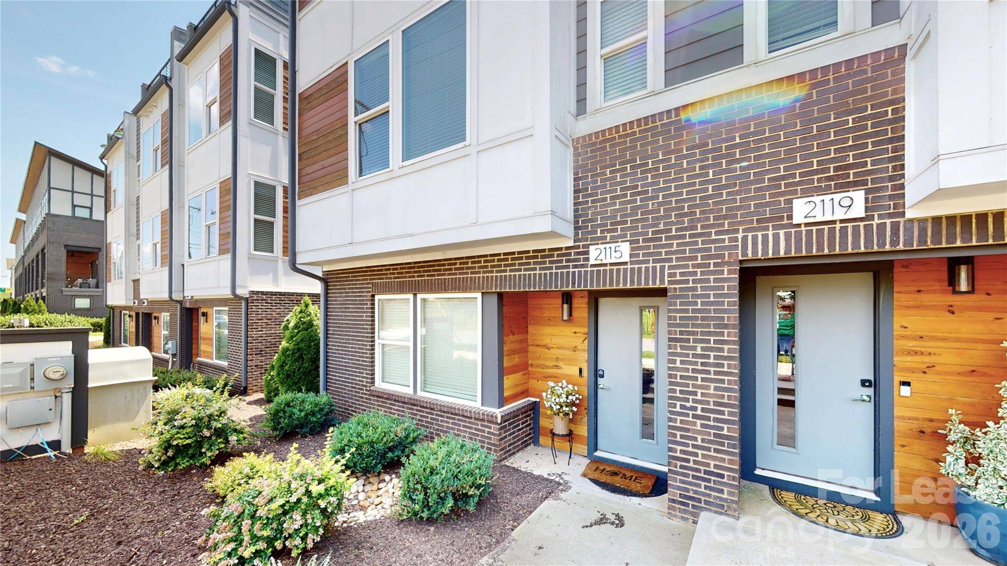 2115 Isom ST, Charlotte, NC 28208