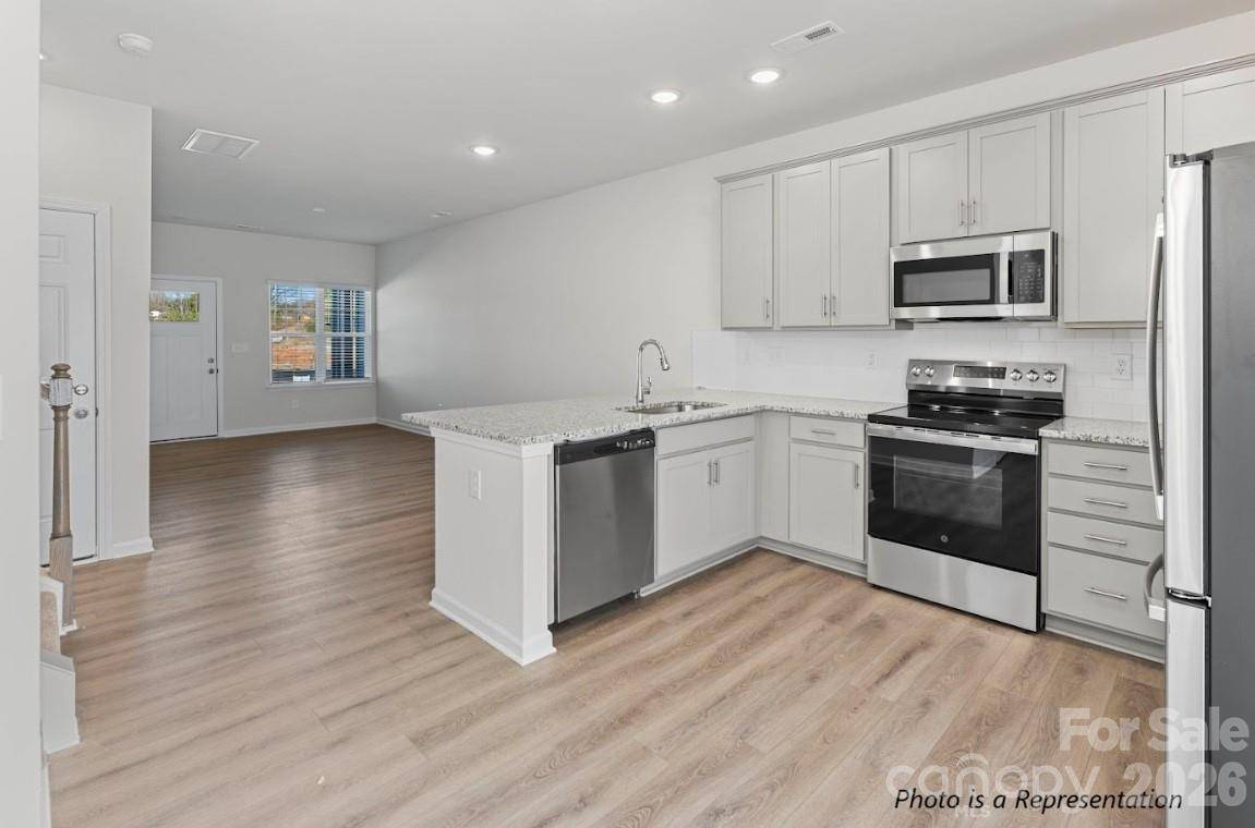 4154 Olympus AVE #204, Gastonia, NC 28052