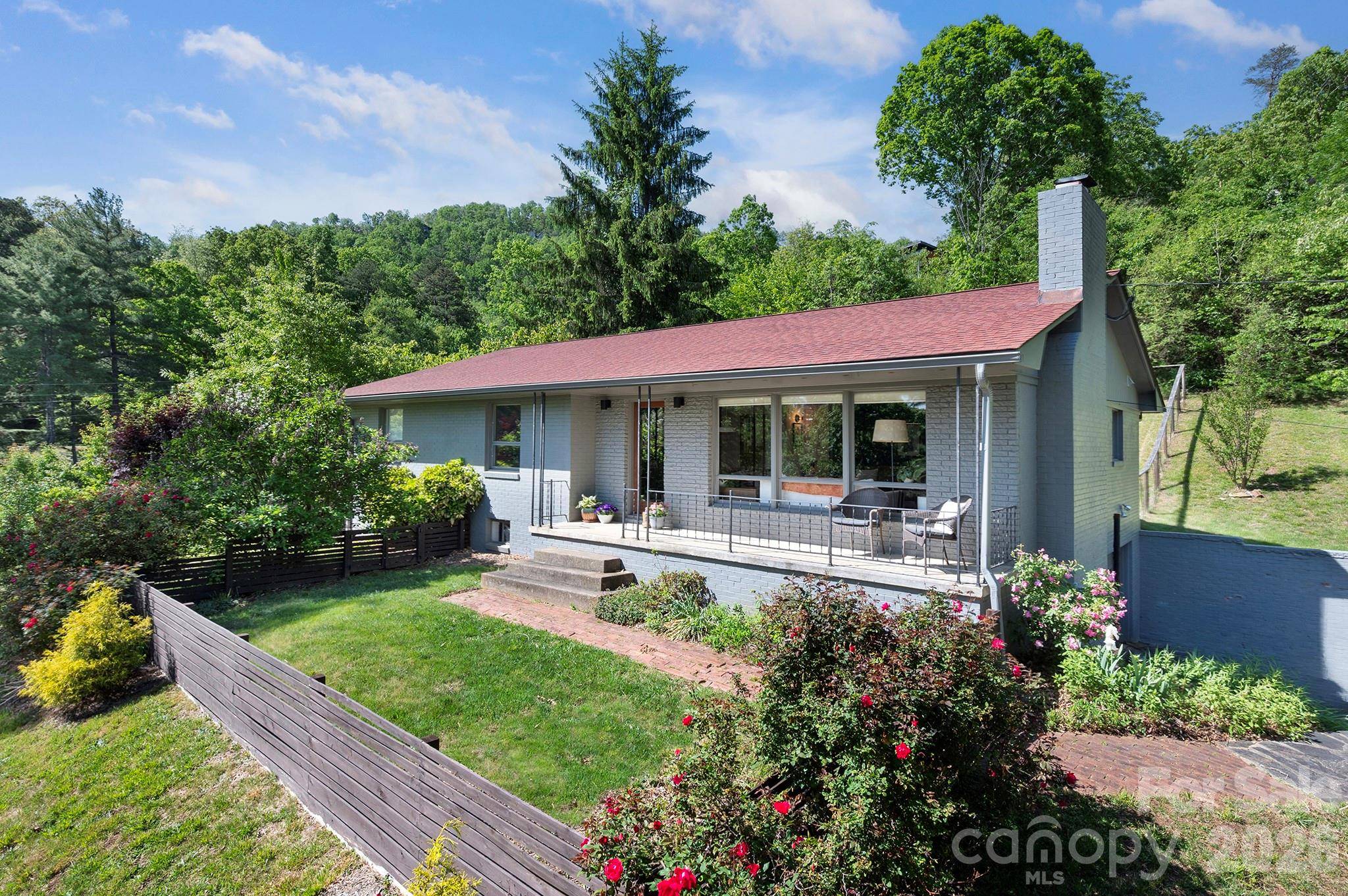 301 Stratford RD, Asheville, NC 28804
