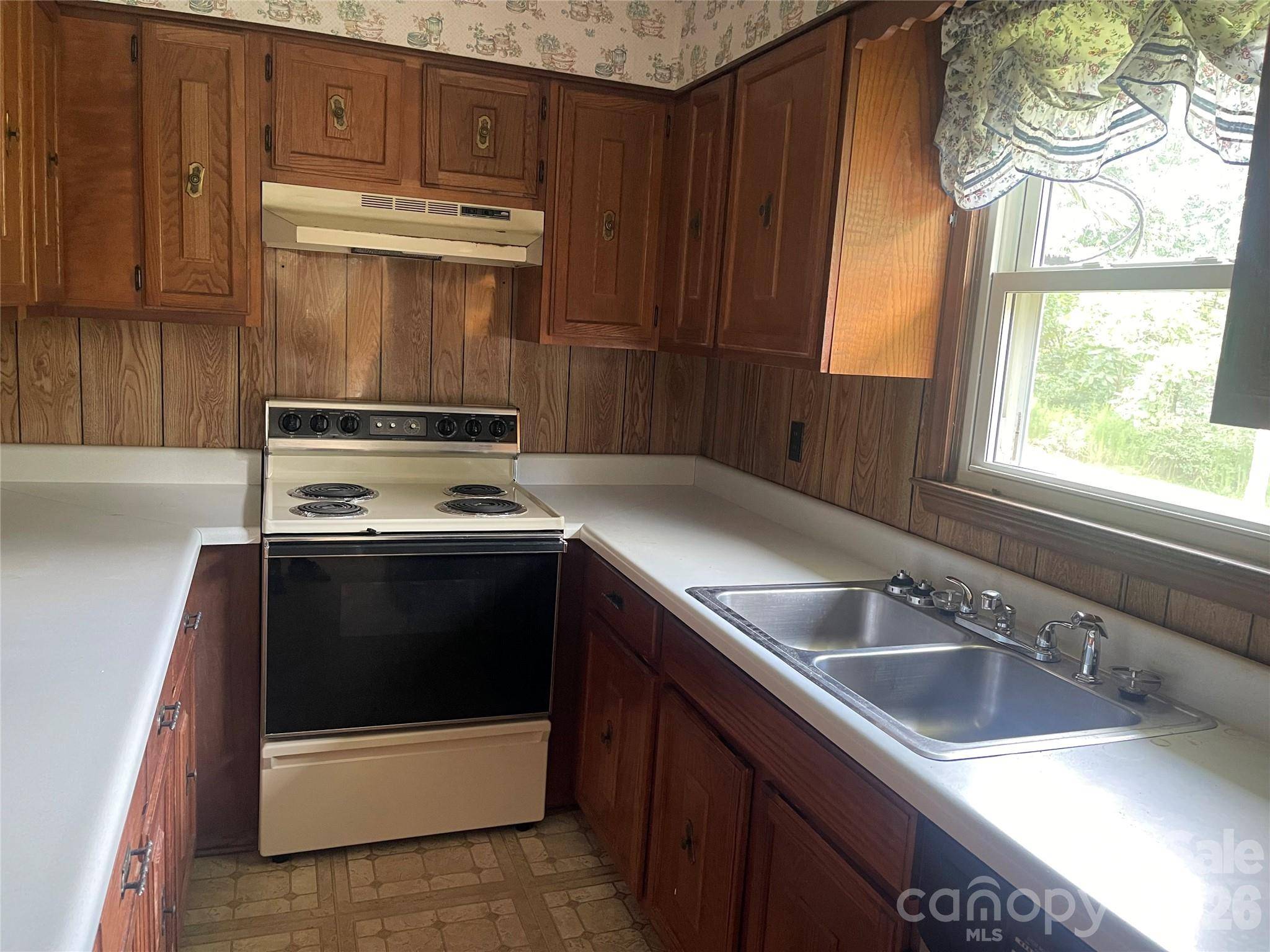 187 River Hills DR, Forest City, NC 28043