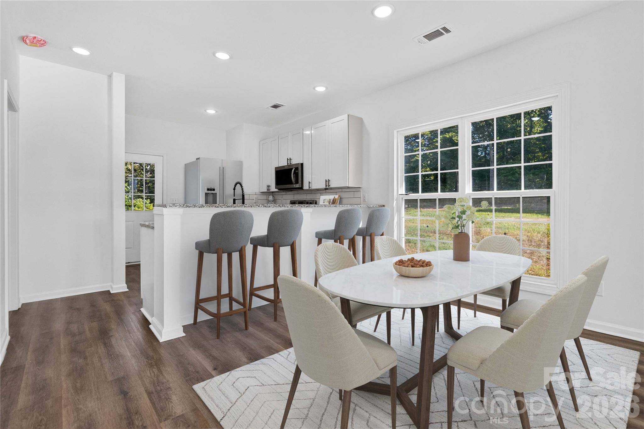 2110 Pinnacle View DR, Kings Mountain, NC 28086