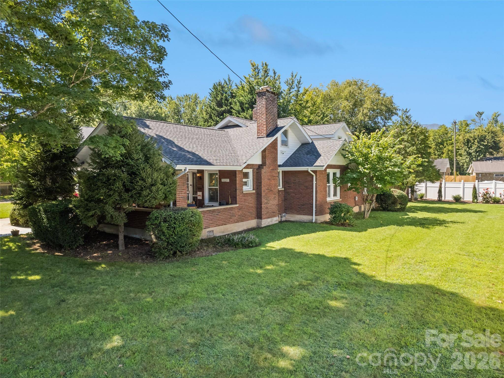 50 Epsom ST, Waynesville, NC 28786