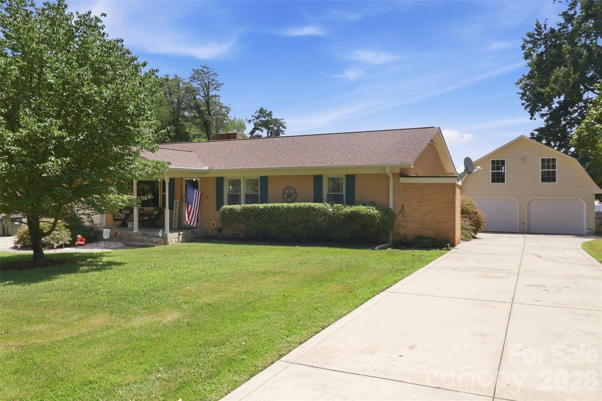 724 Hillcrest DR, Bessemer City, NC 28016
