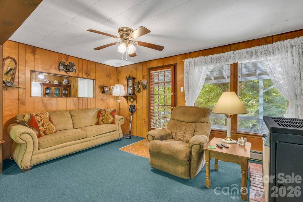 2850 Henson Creek RD, Newland, NC 28657