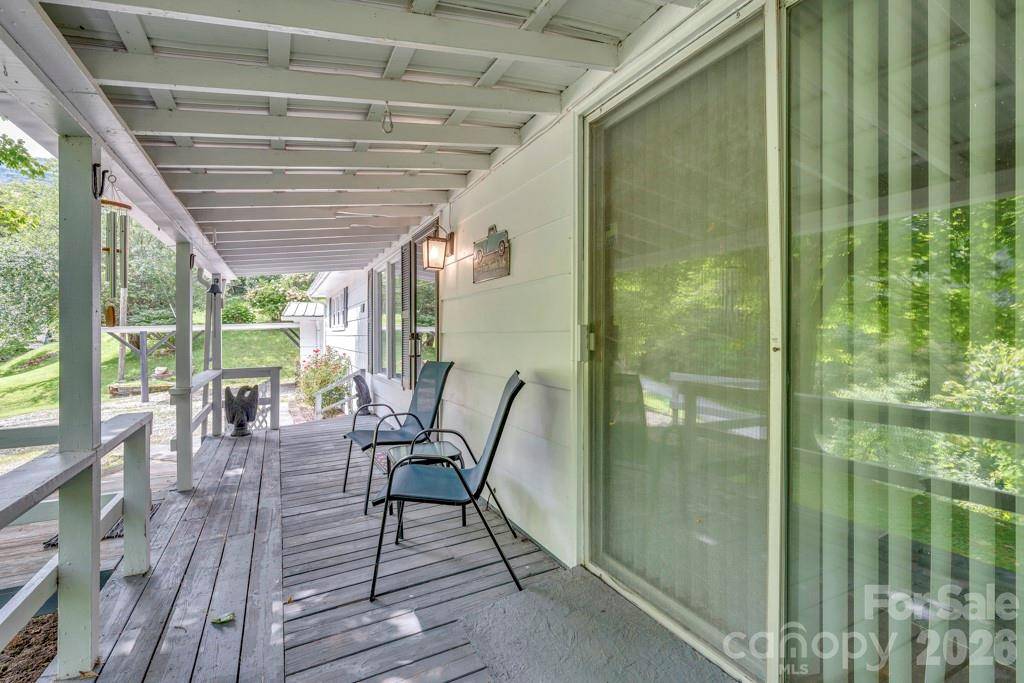 2850 Henson Creek RD, Newland, NC 28657