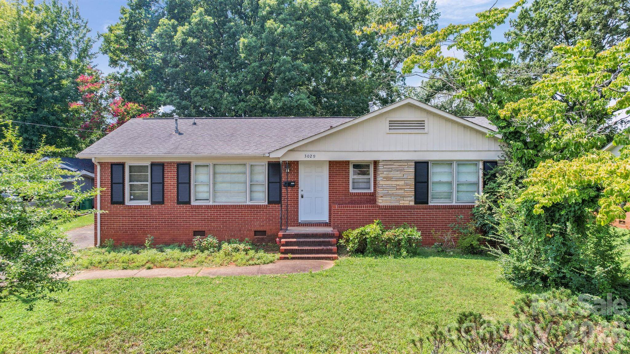 3029 Rosehill DR, Charlotte, NC 28212