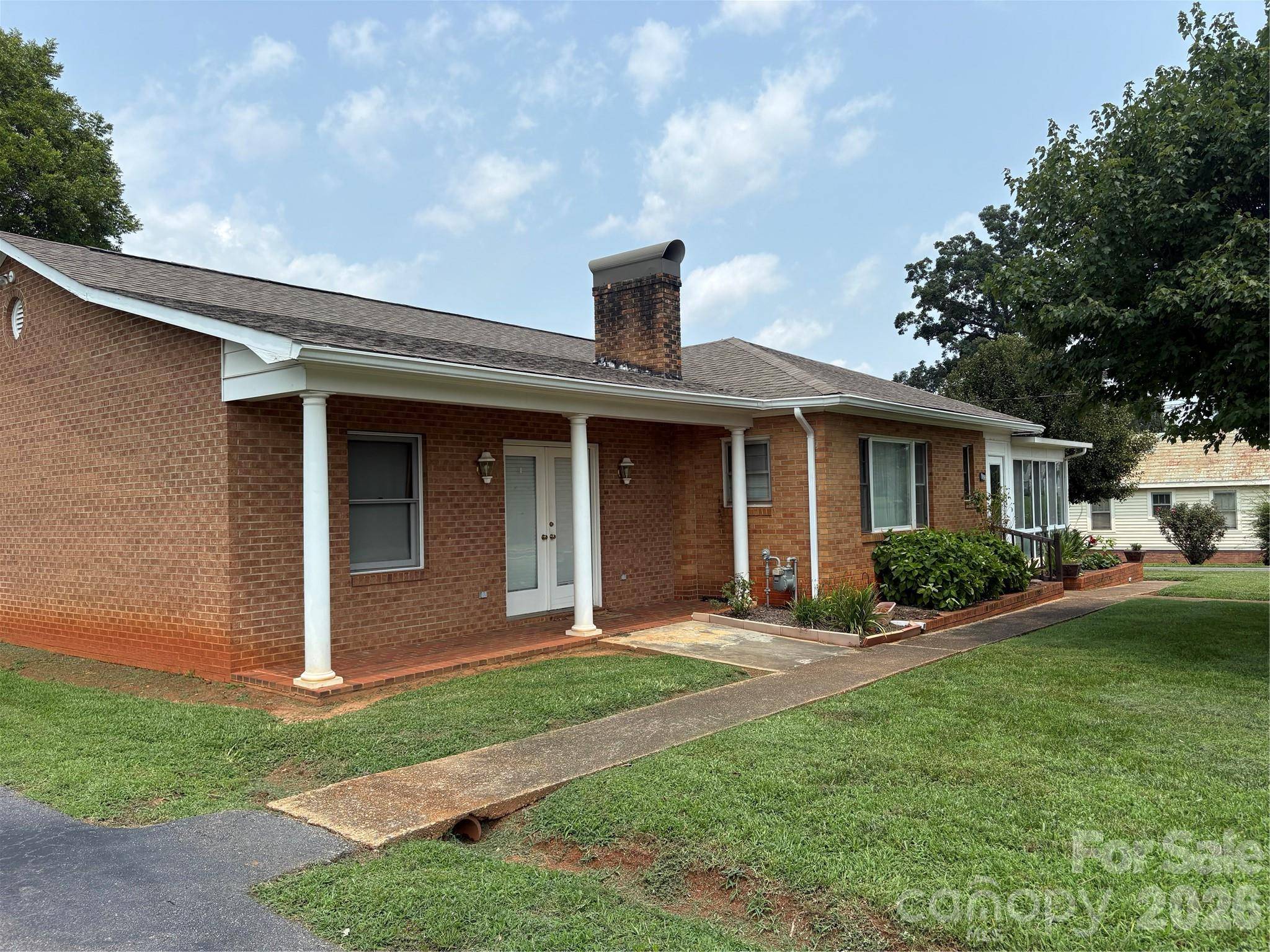 1308 Salem RD, Morganton, NC 28655
