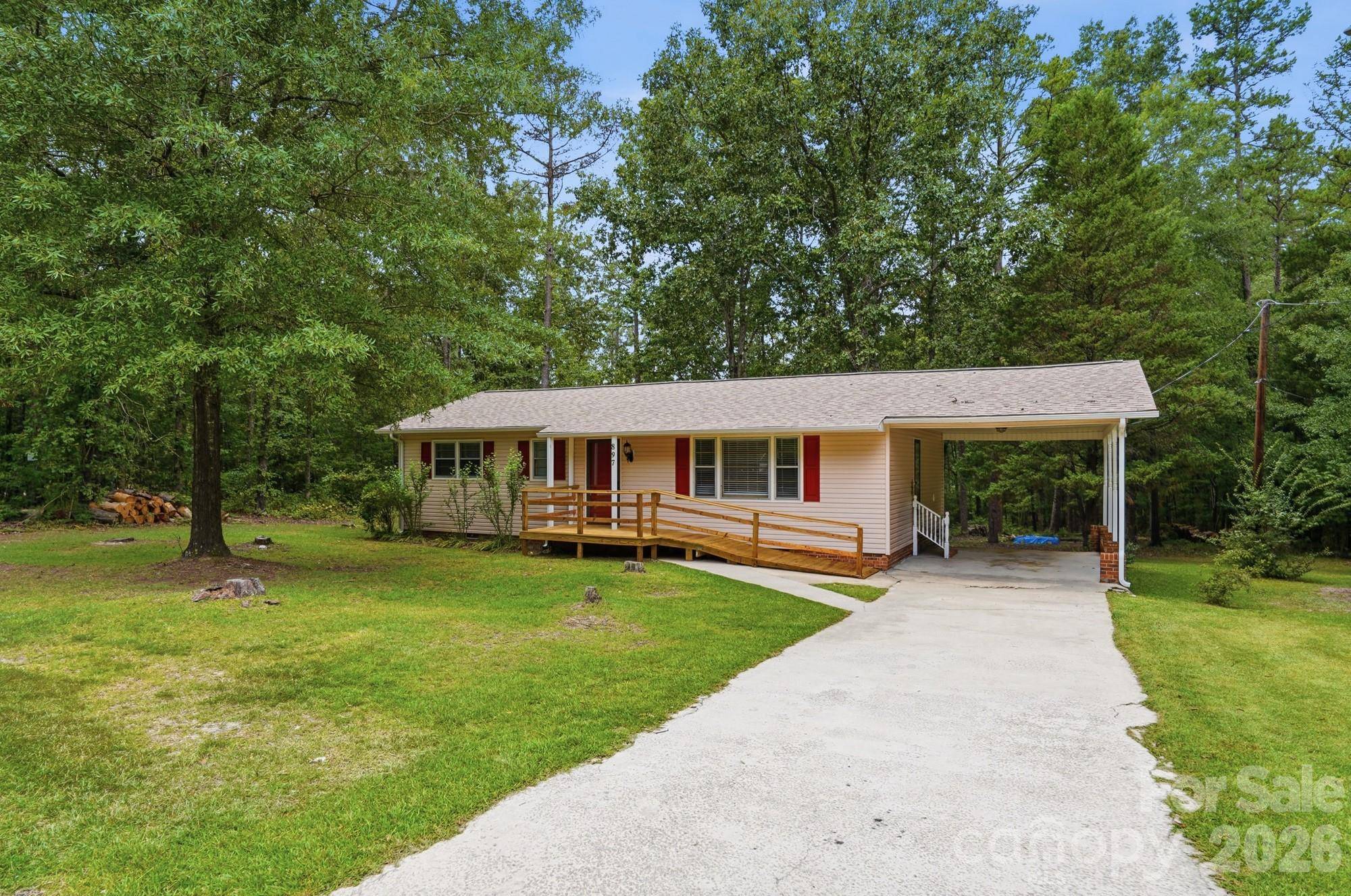 897 Community LN, Lancaster, SC 29720