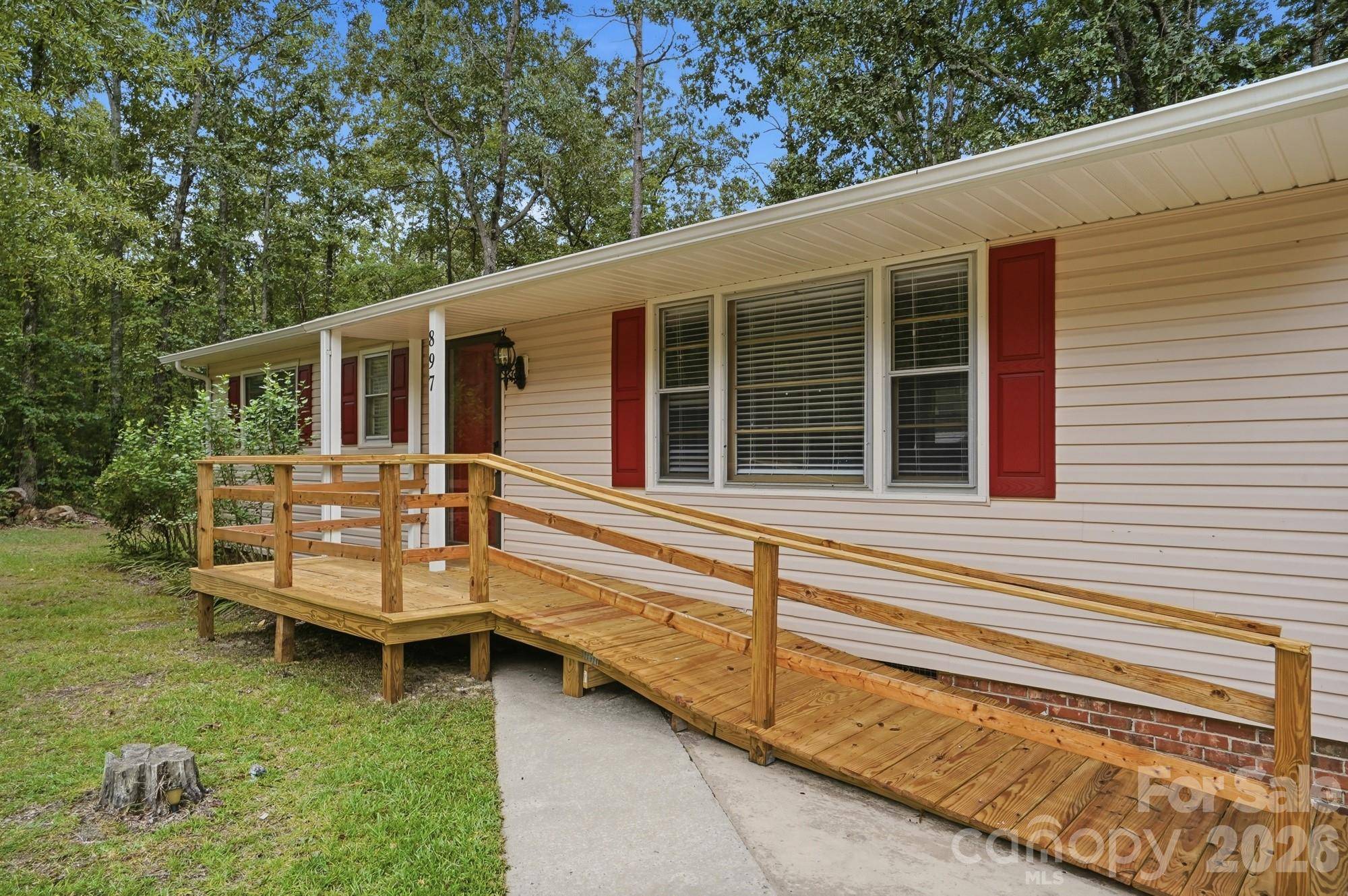897 Community LN, Lancaster, SC 29720