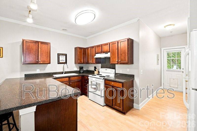 21136 Kimbrough LN, Cornelius, NC 28031