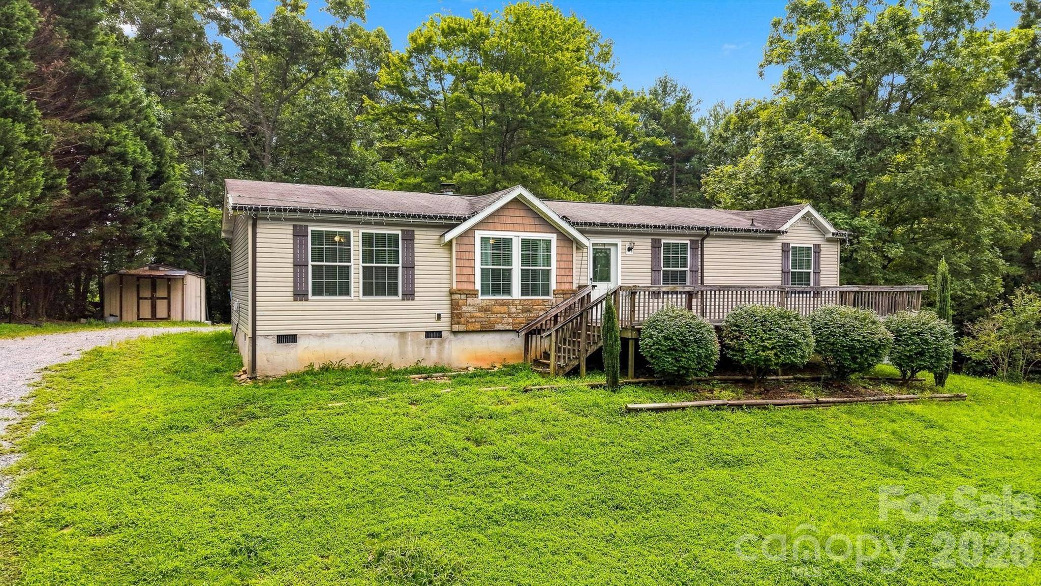 2093 Conley Bumgarner RD, Morganton, NC 28655