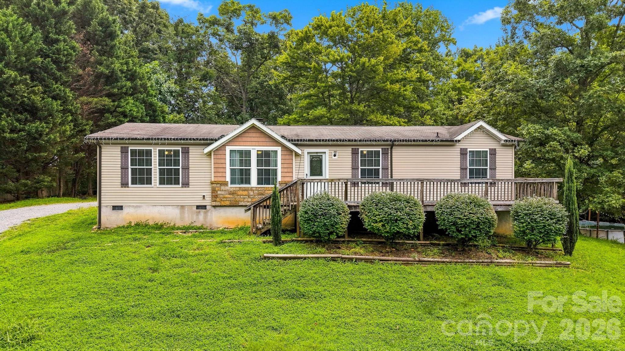 2093 Conley Bumgarner RD, Morganton, NC 28655