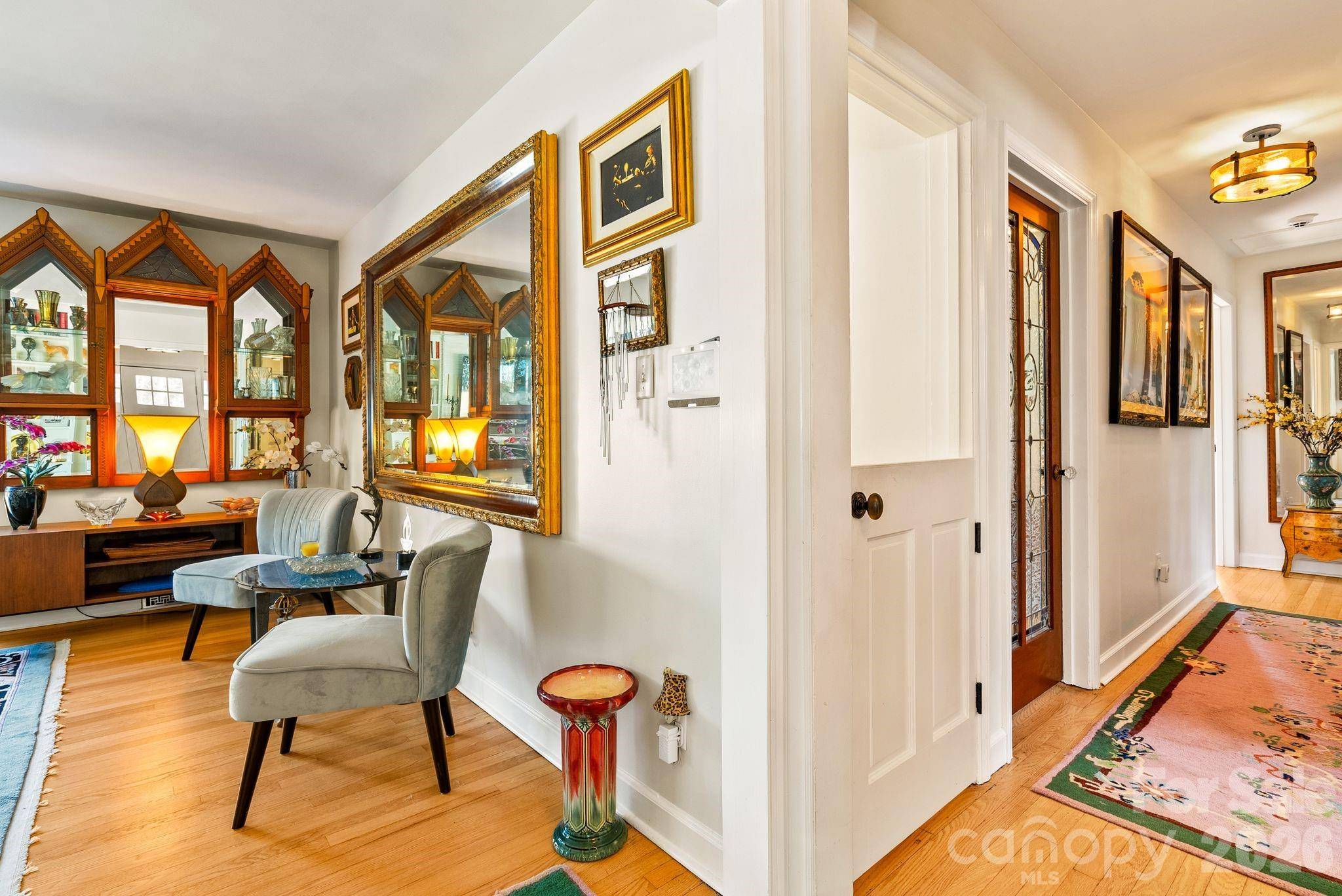 2 Bevlyn DR, Asheville, NC 28803