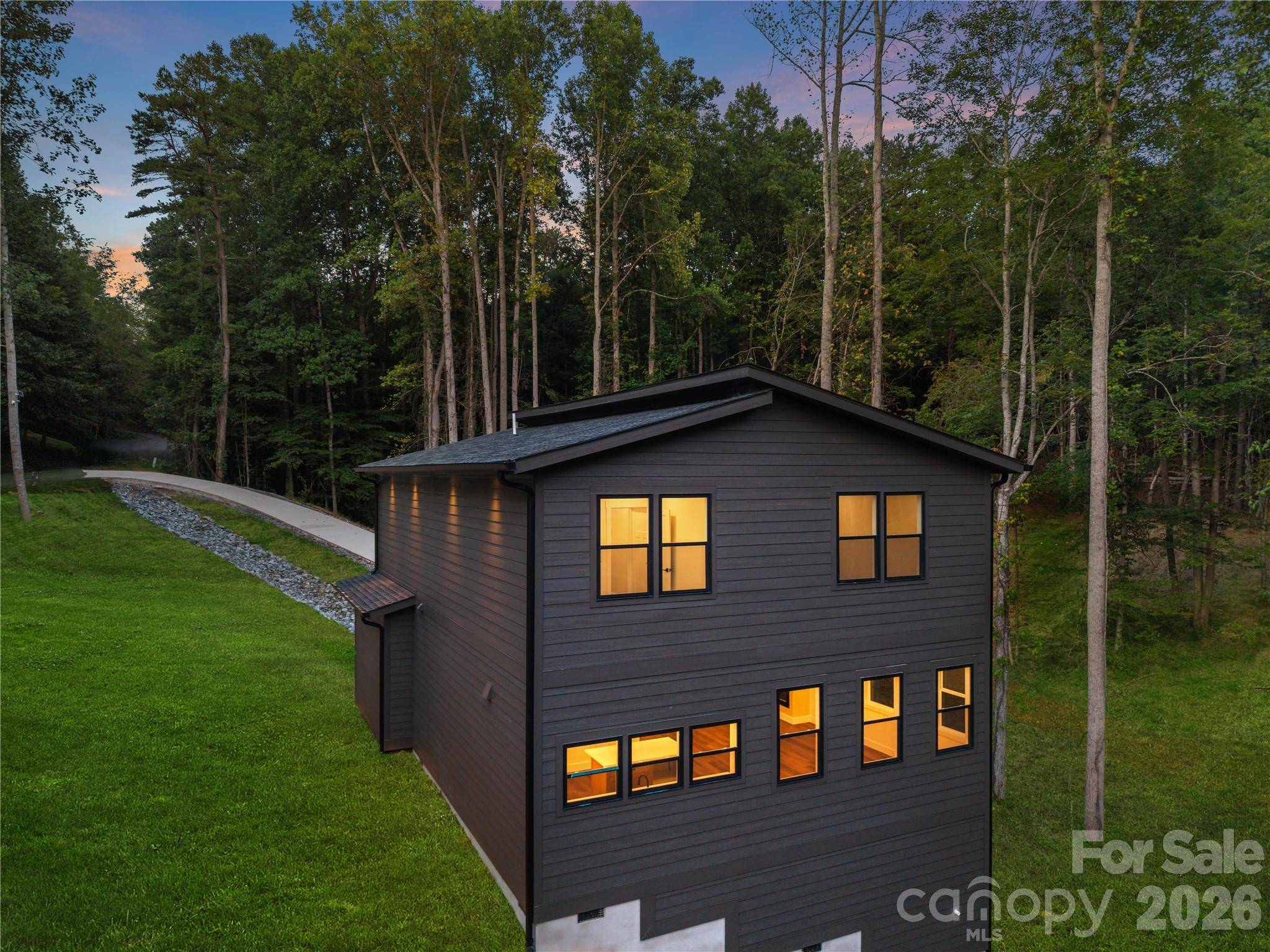 129 Quiet Woods DR, Leicester, NC 28748