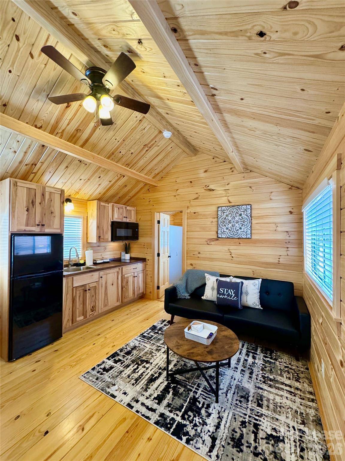 83 Coyote DR, Marion, NC 28752