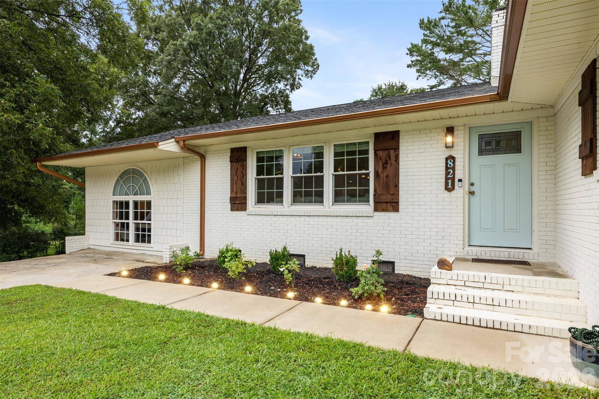 821 Normandy View ST, Gastonia, NC 28052