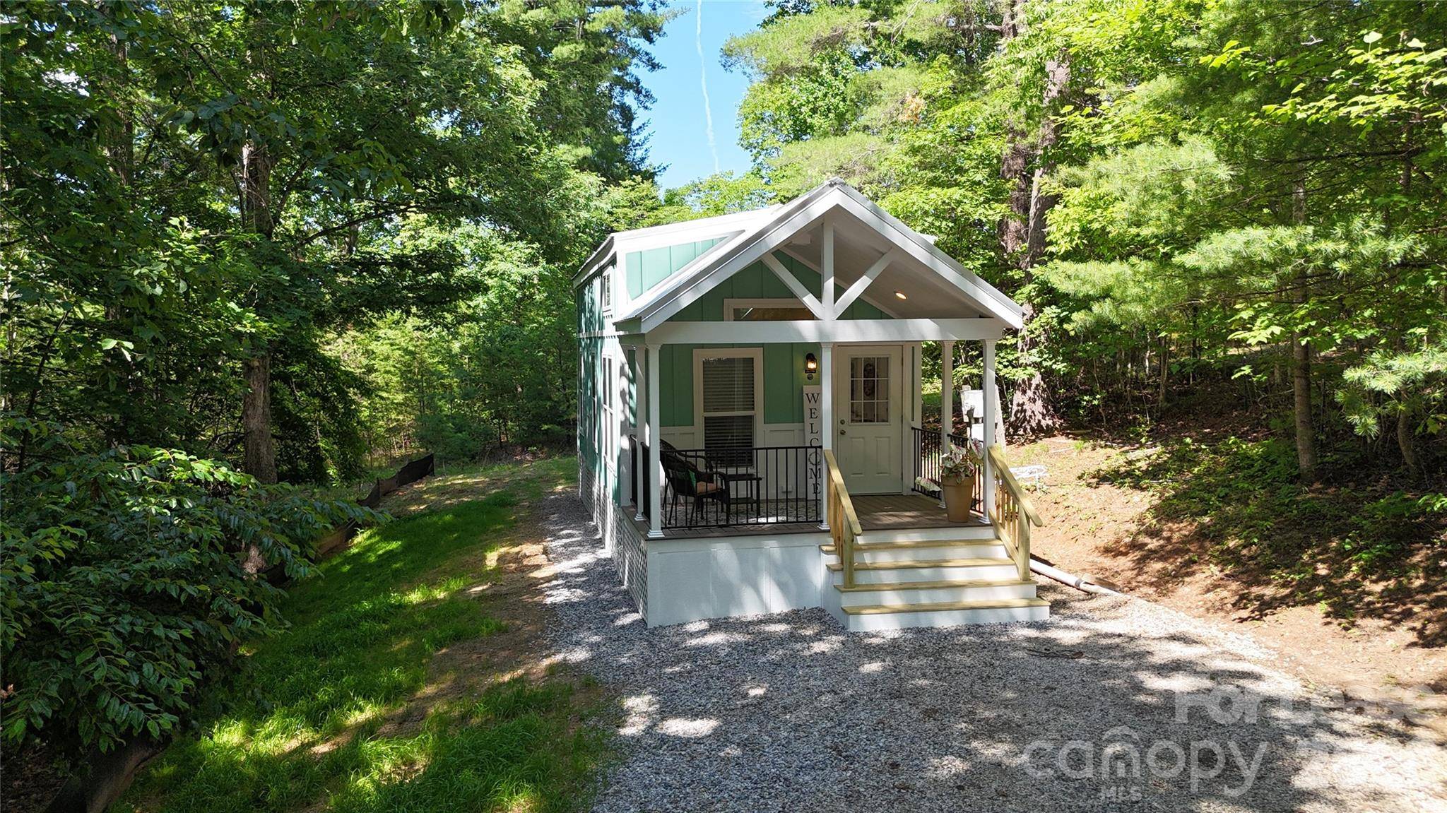 55 Black Bear DR, Marion, NC 28752