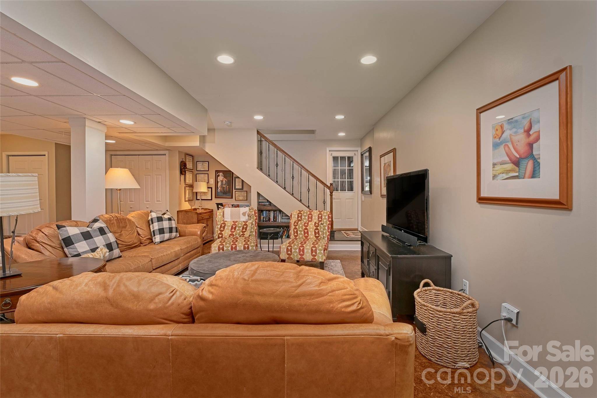 266 Cedarbrook LN, Nebo, NC 28761