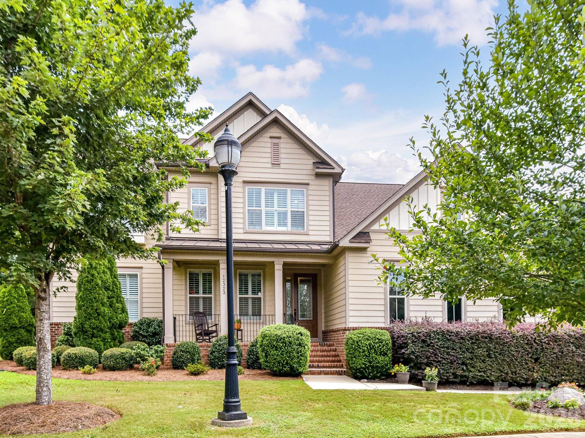 12323 Cherrybark LN, Charlotte, NC 28278