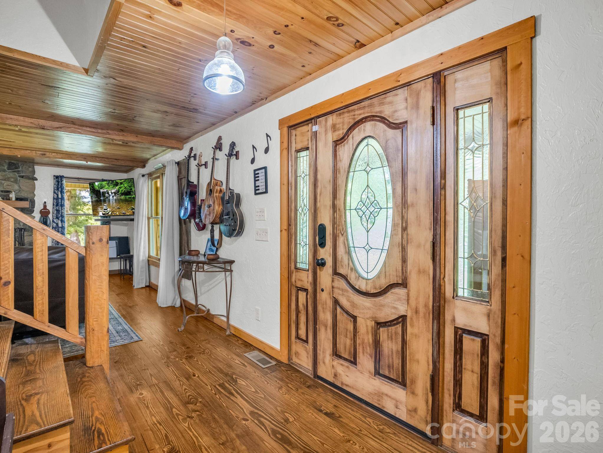 209 Chrysalis LN, Lake Lure, NC 28746