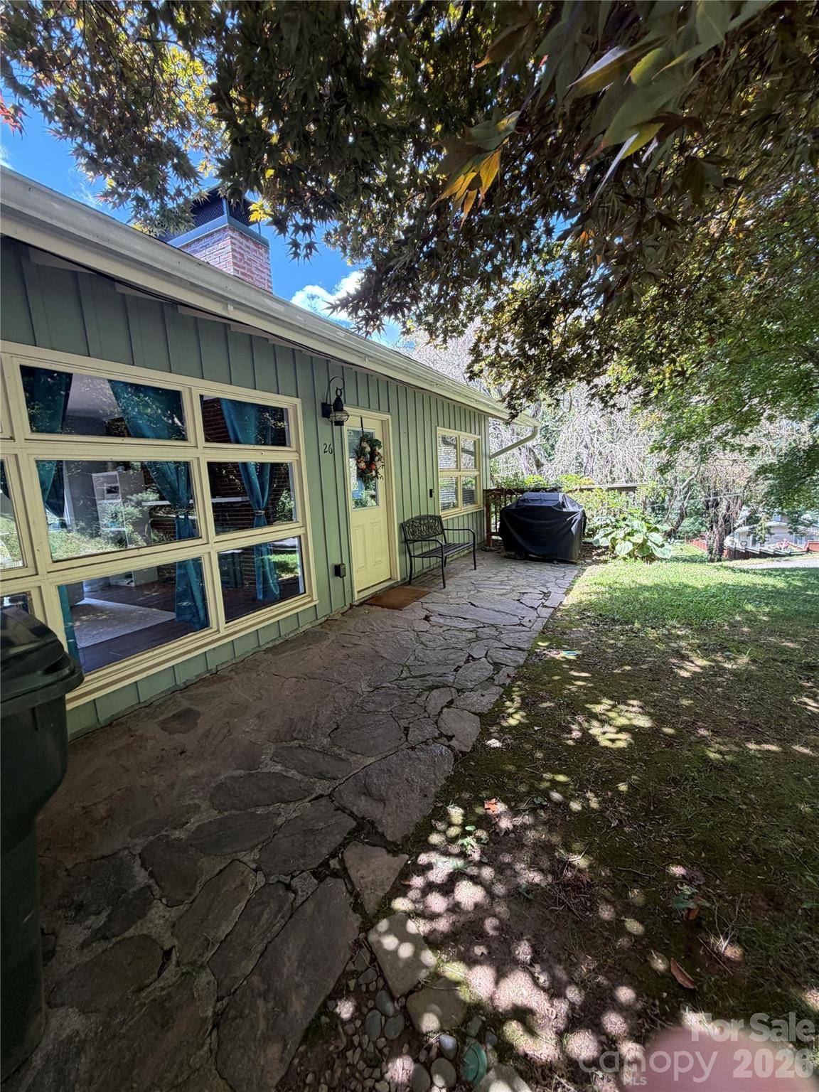 26 Grimball DR, Waynesville, NC 28786