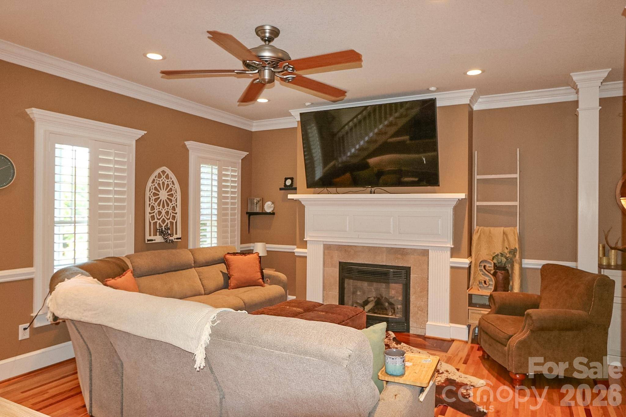 208 Triplett ST, Jonesville, NC 28642
