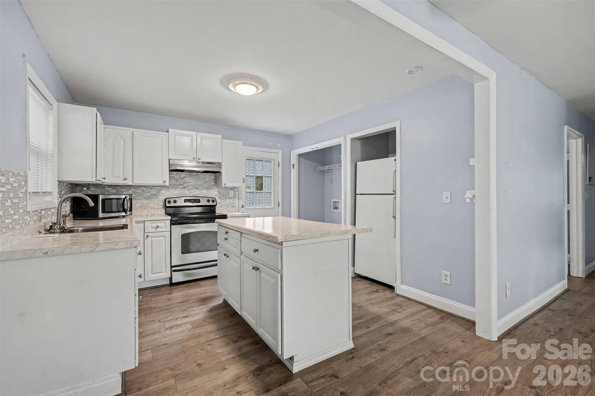 802 Stowe DR, Lowell, NC 28098