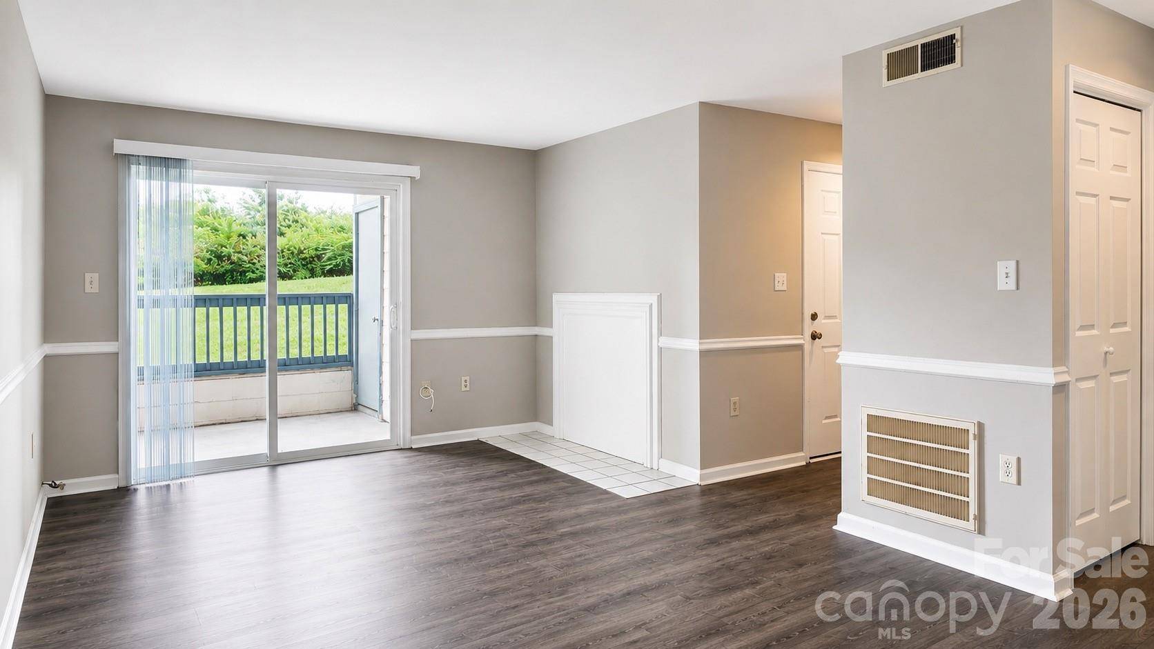8024 Tremaine CT, Charlotte, NC 28227