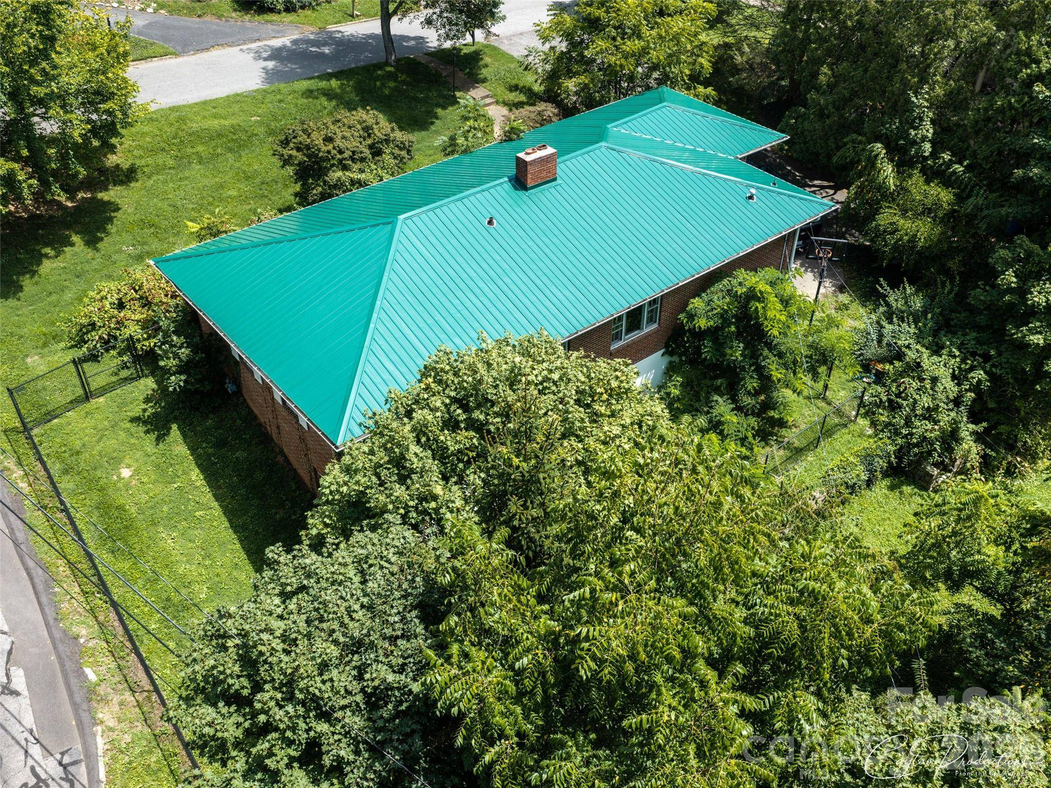150 Stratford RD, Asheville, NC 28804