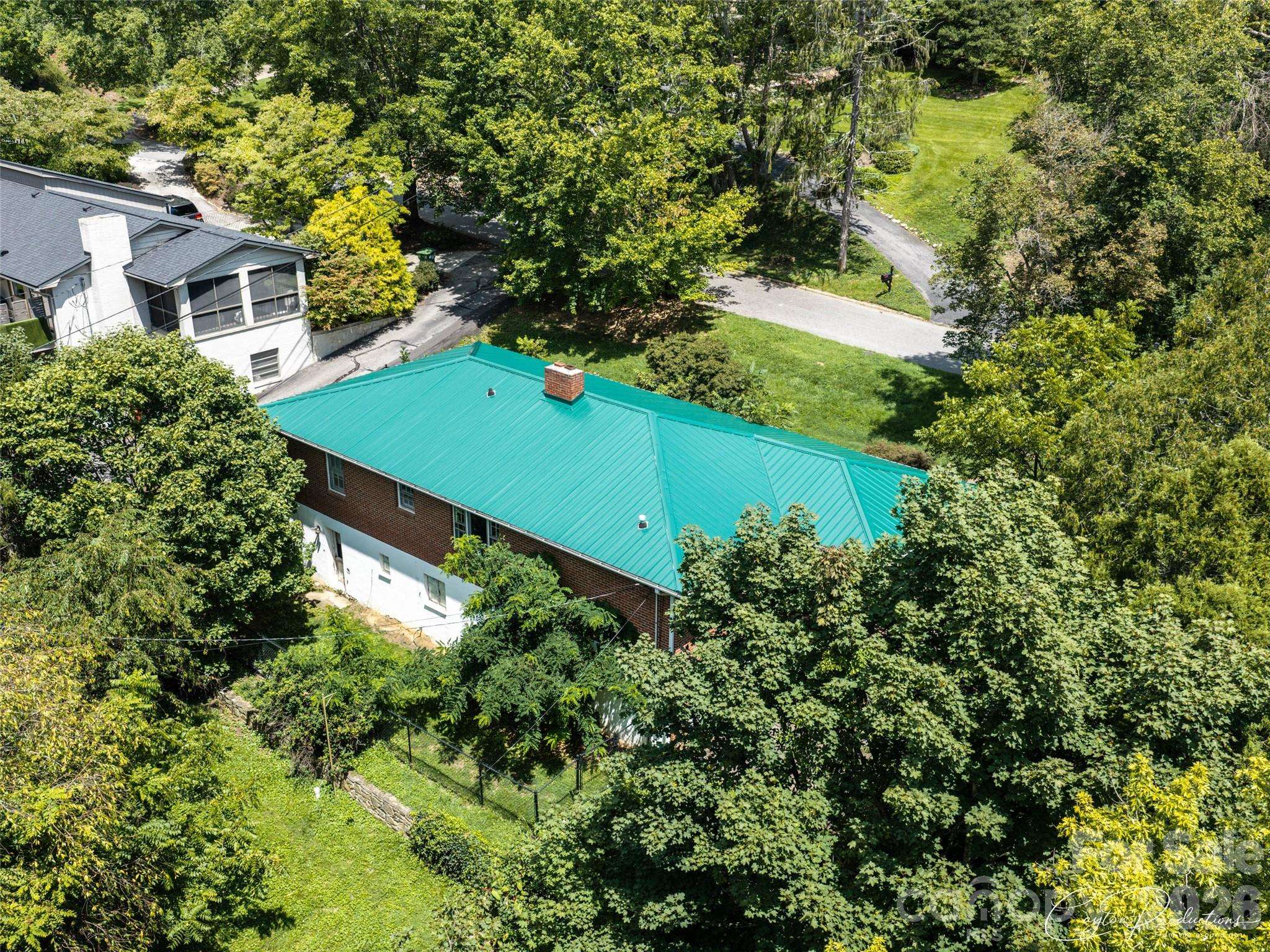150 Stratford RD, Asheville, NC 28804