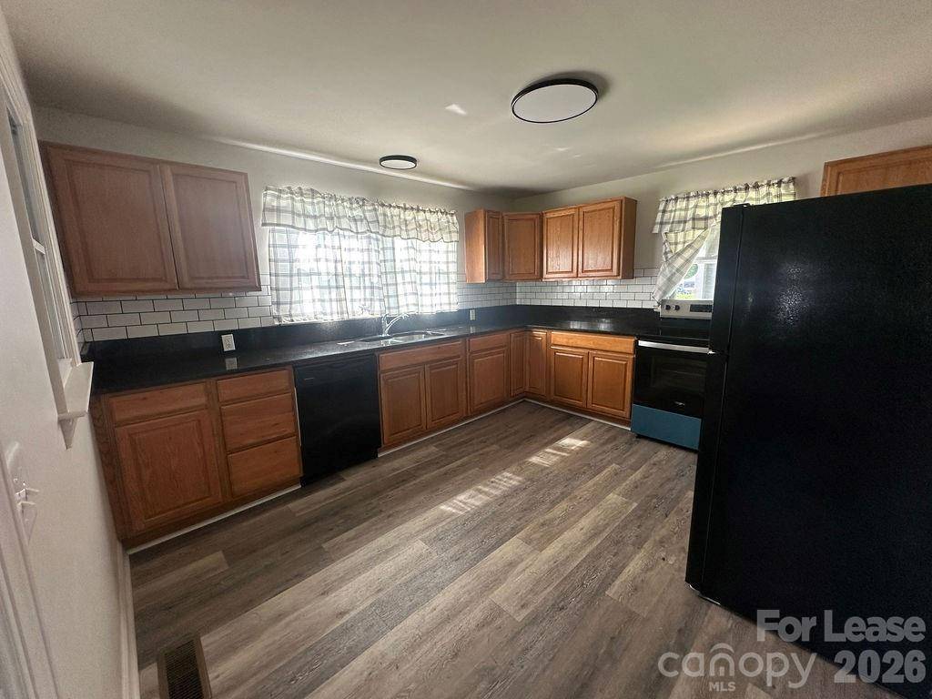 919 Main ST W, Locust, NC 28097