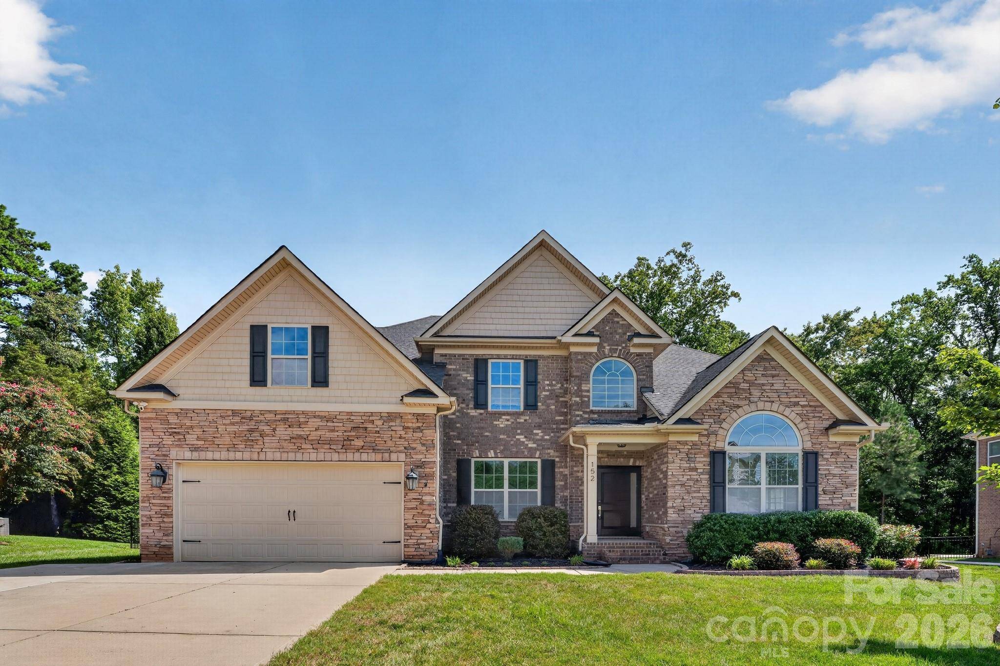 152 Kentmere LN, Clover, SC 29710