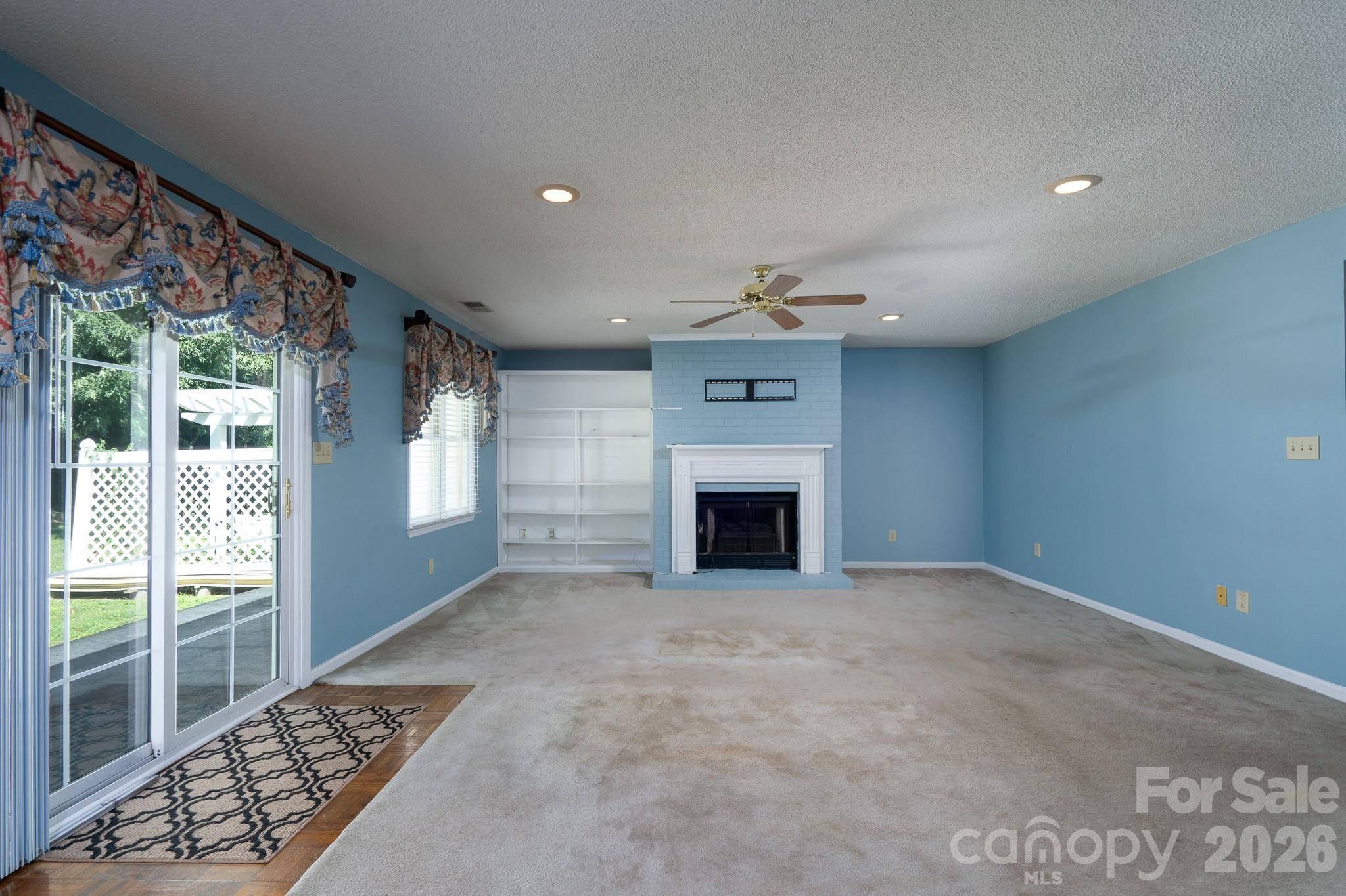 566 Camrose CIR NE, Concord, NC 28025