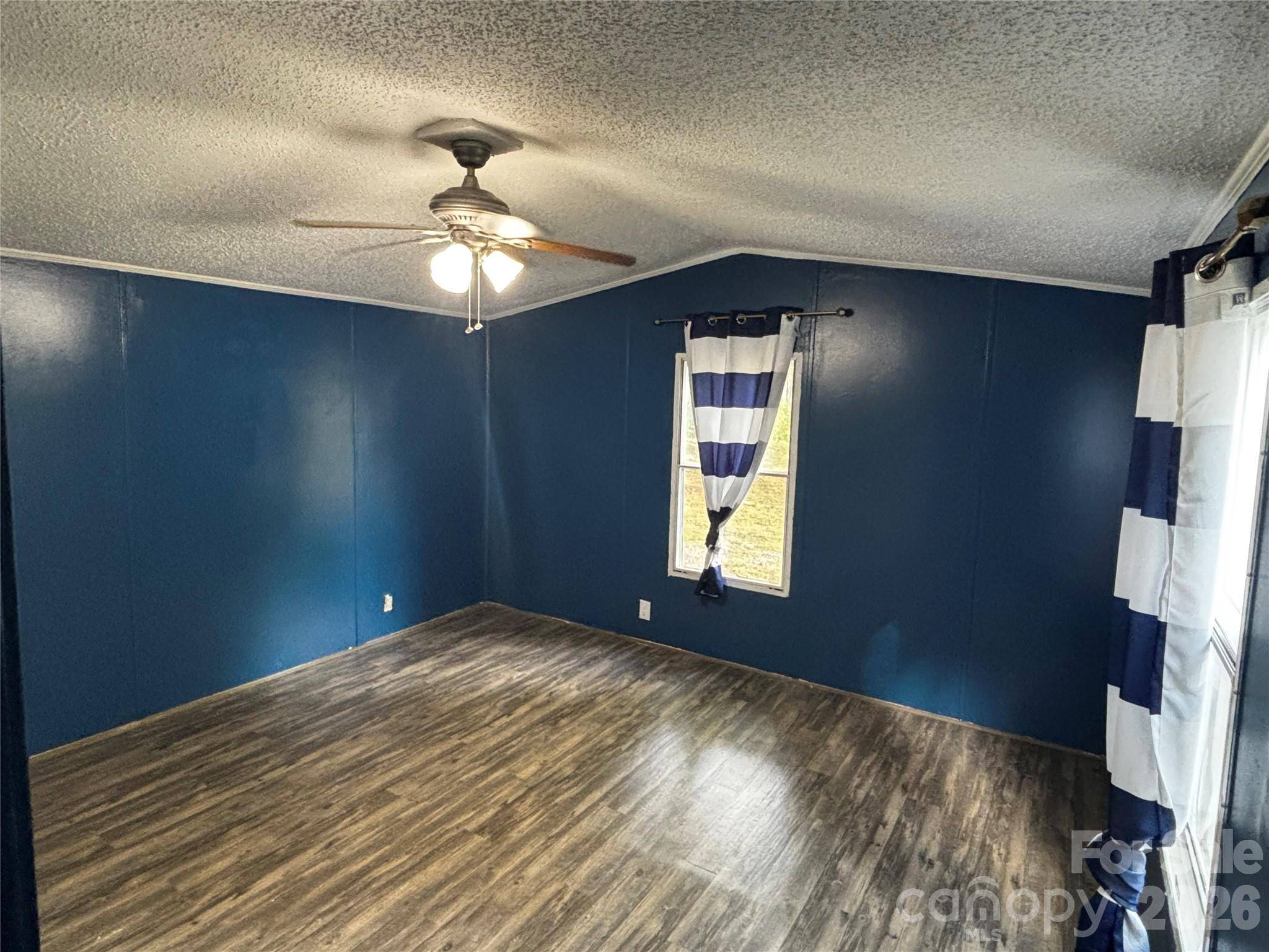 233 Starlight DR, Lincolnton, NC 28092