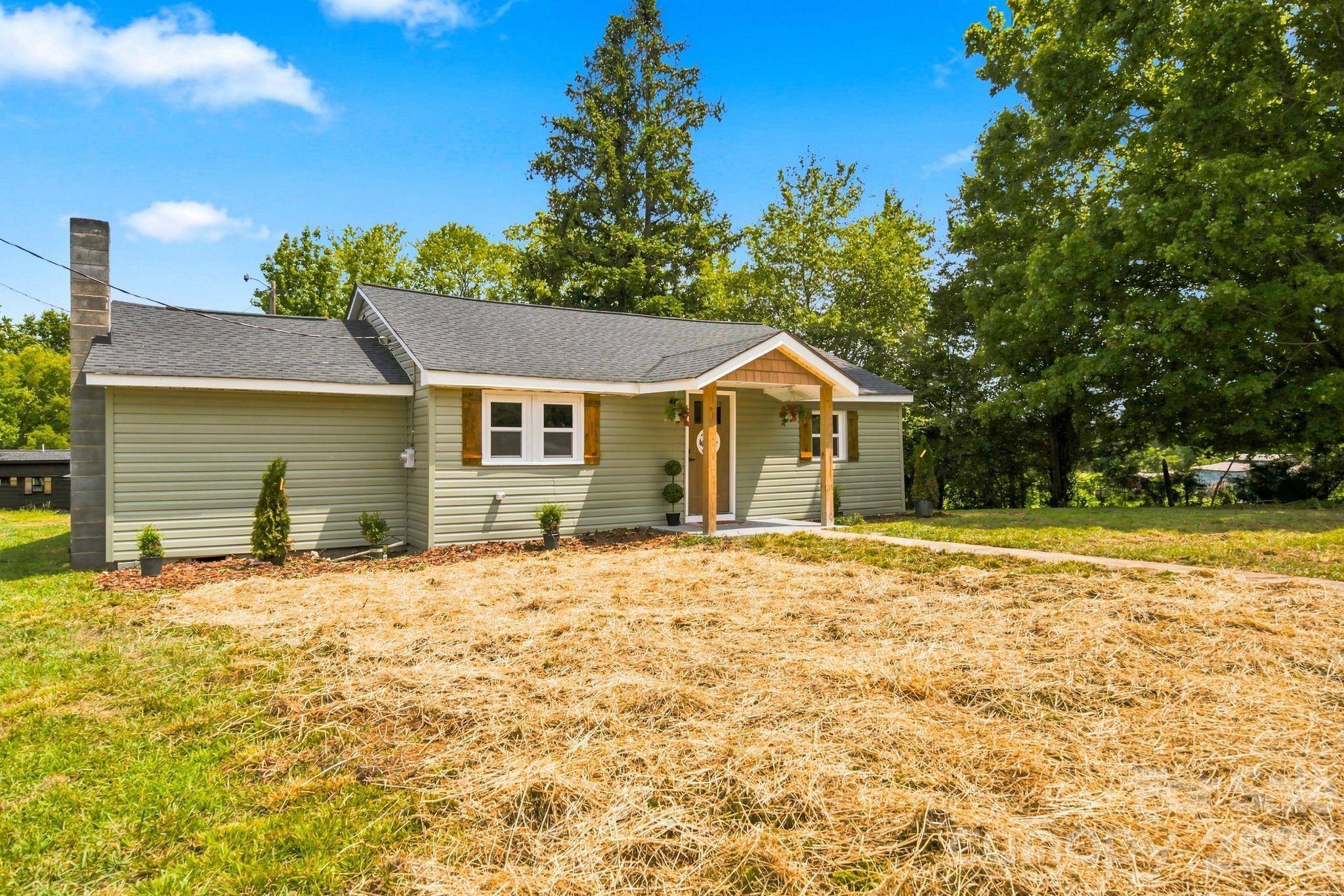 1325 King RD, Salisbury, NC 28146