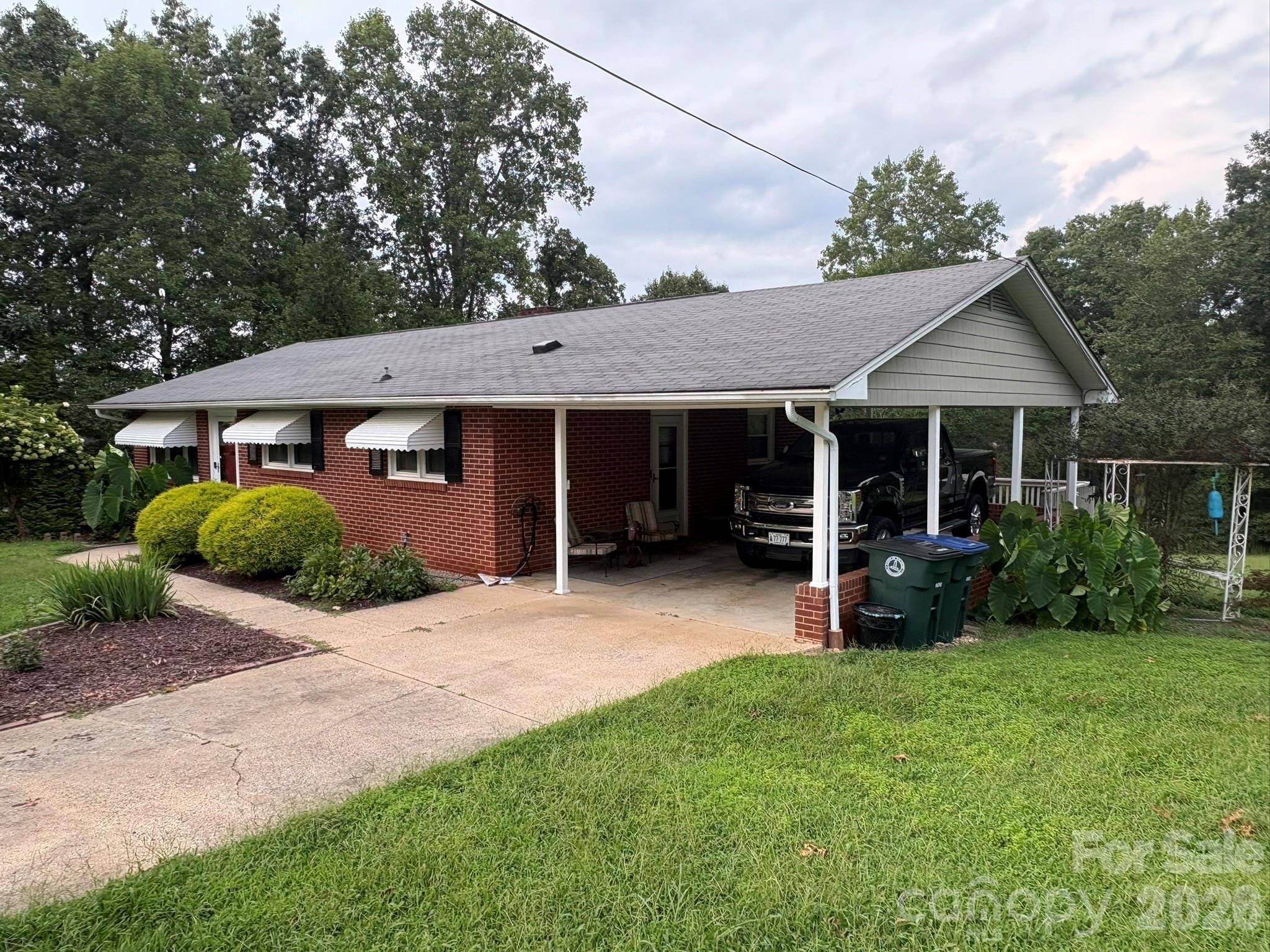 730 Harris AVE NW, Valdese, NC 28690