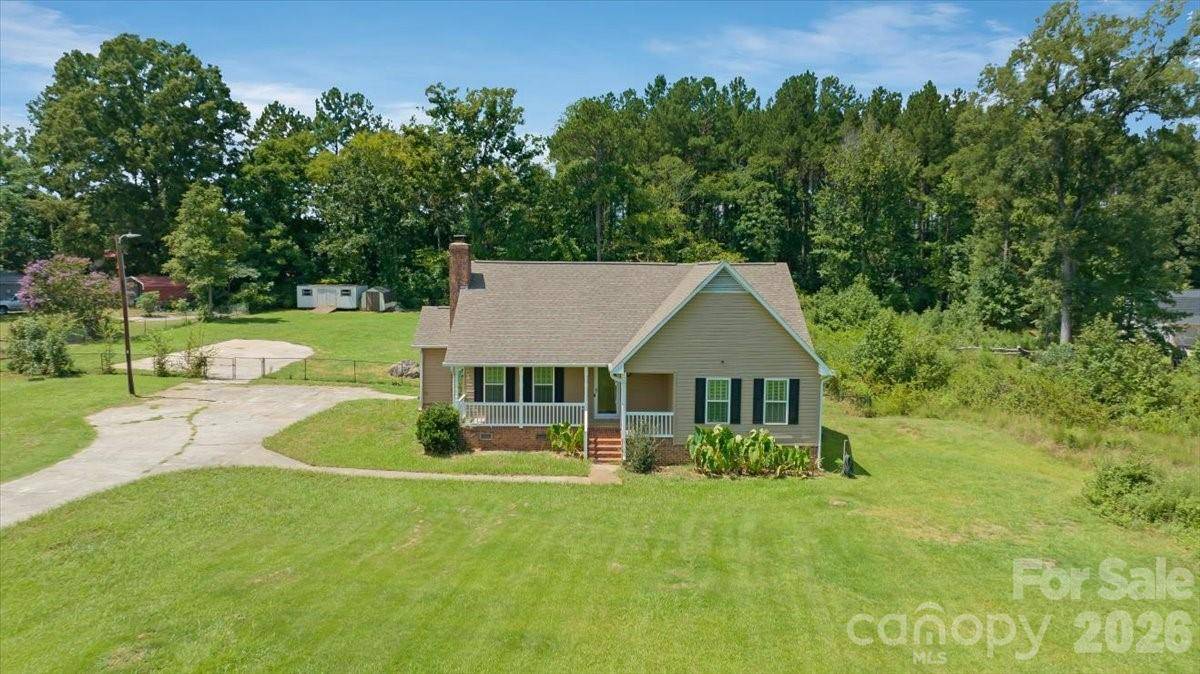 2827 E Pinewood RD, Chester, SC 29706