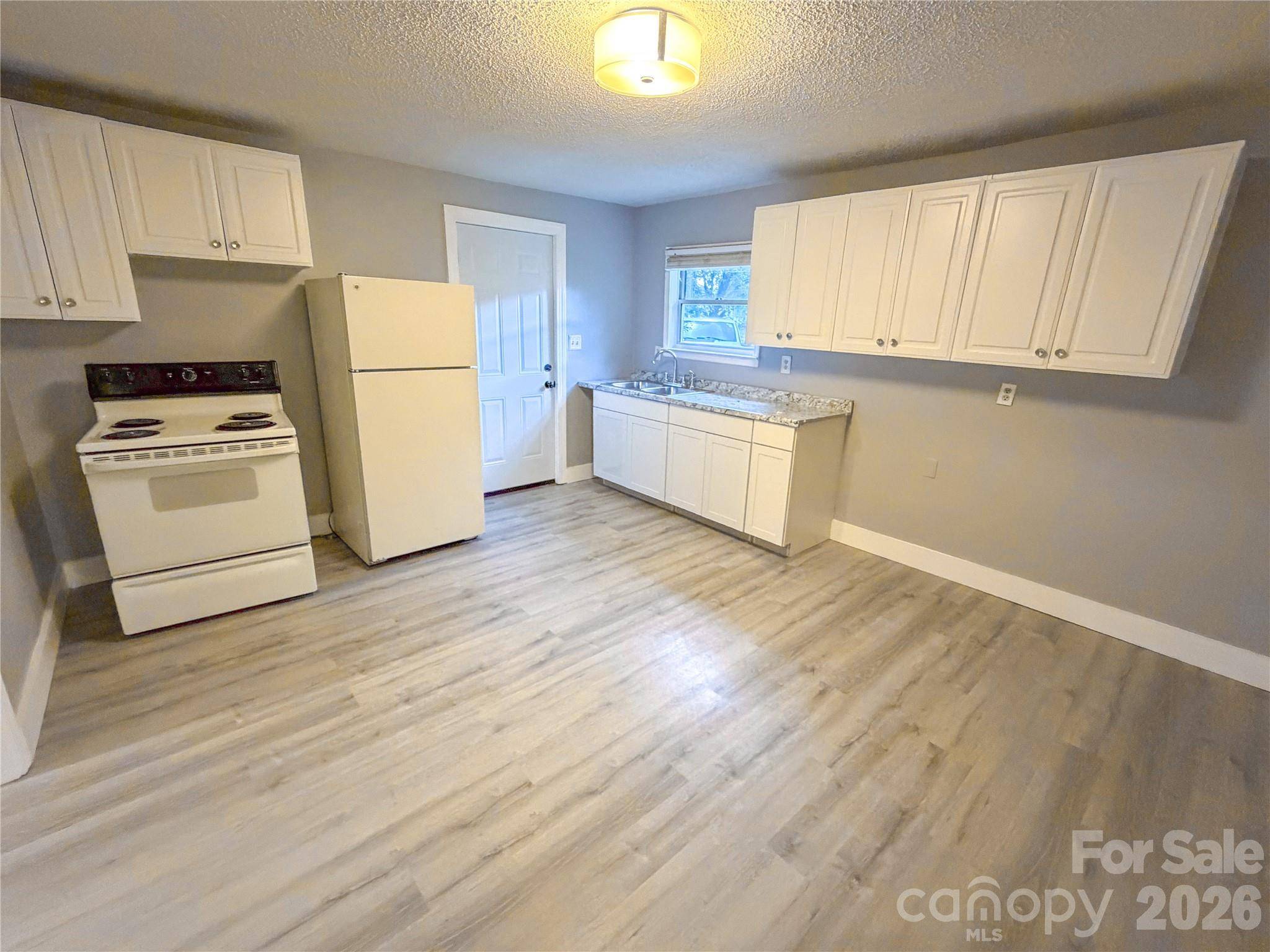 107 Drake ST, Gastonia, NC 28052