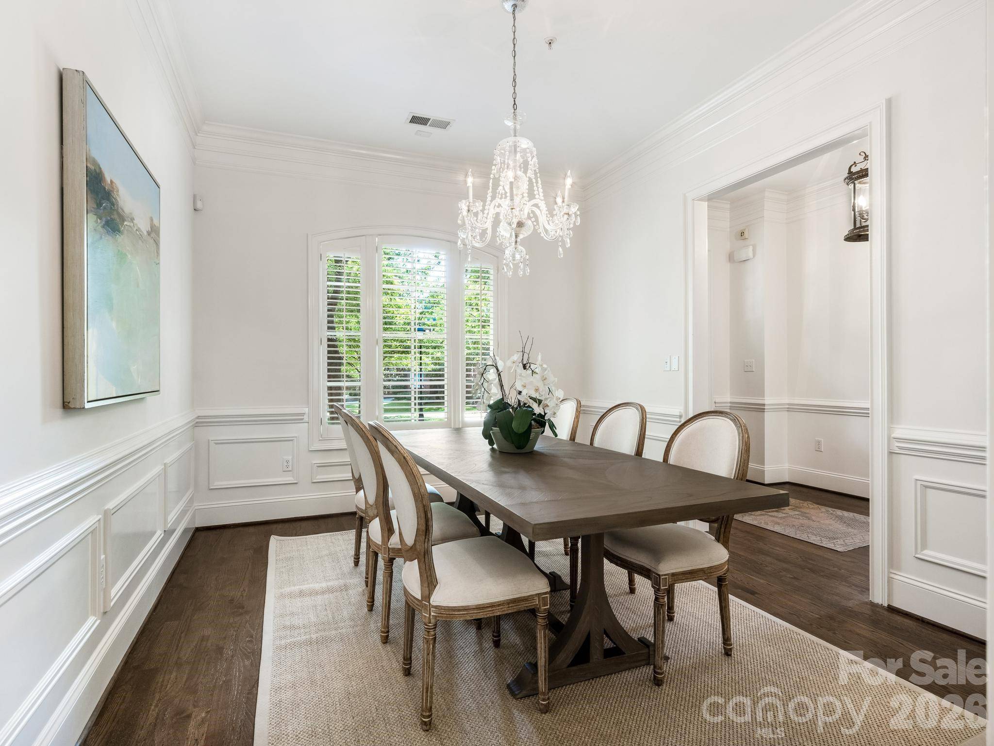 221 Crownsgate CT, Charlotte, NC 28207