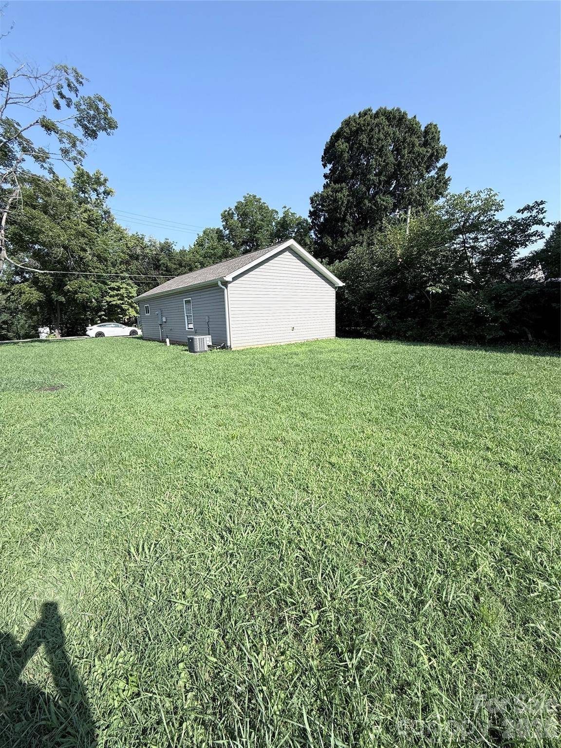 47 14th ST SE, Hickory, NC 28602