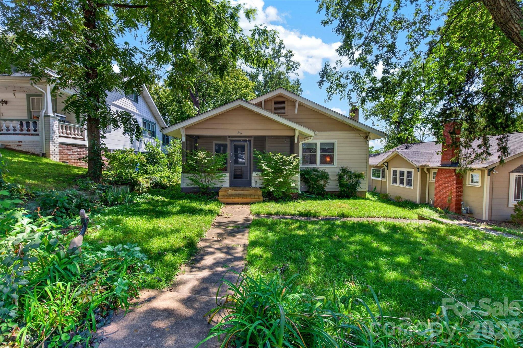52 Pennsylvania AVE, Asheville, NC 28806