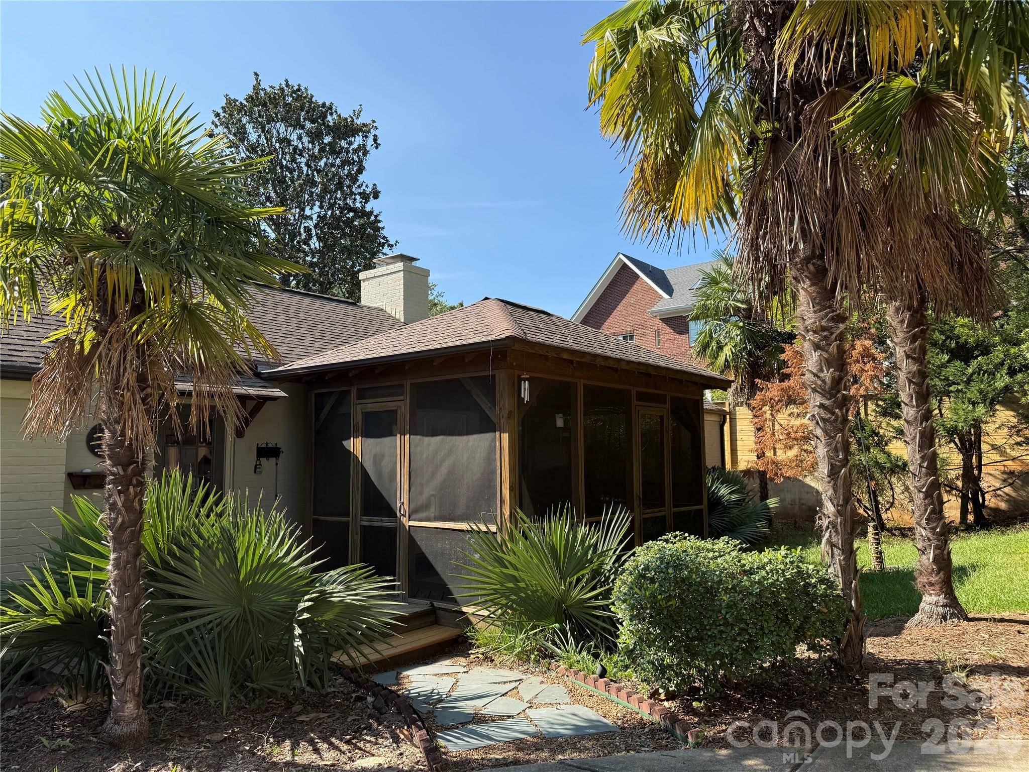 2218 Norcross PL, Charlotte, NC 28205