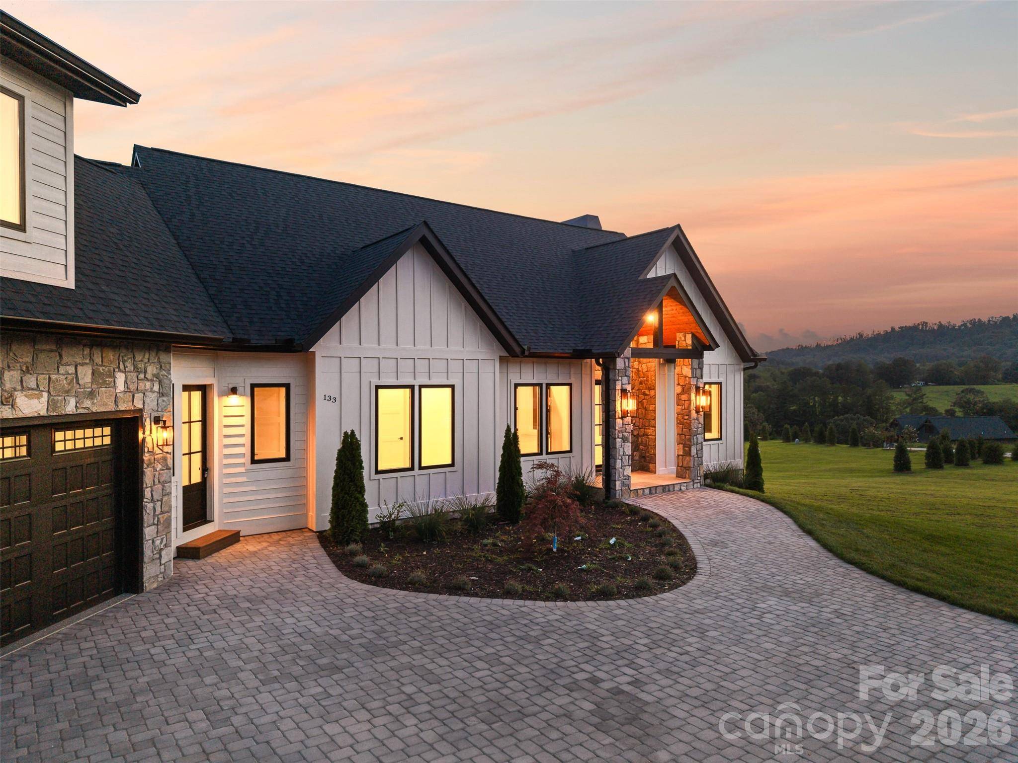133 Golden Pasture DR, Fletcher, NC 28732