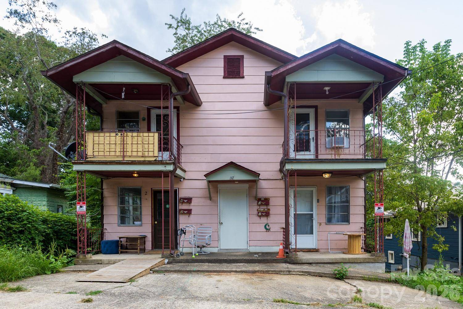 37 Water ST, Asheville, NC 28801
