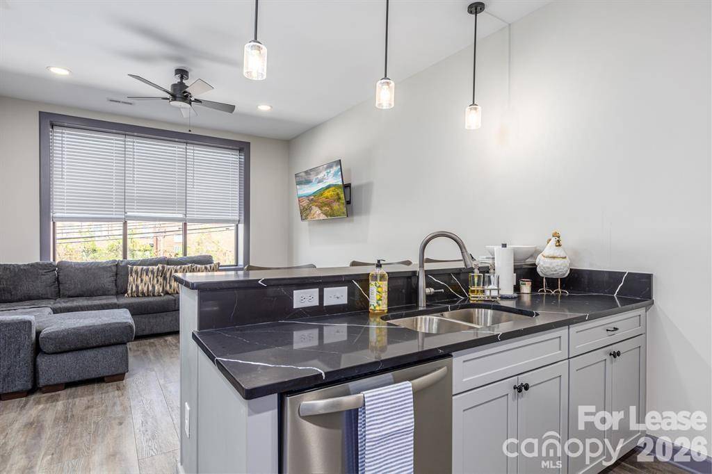 138 S Main ST #C, Marion, NC 28752