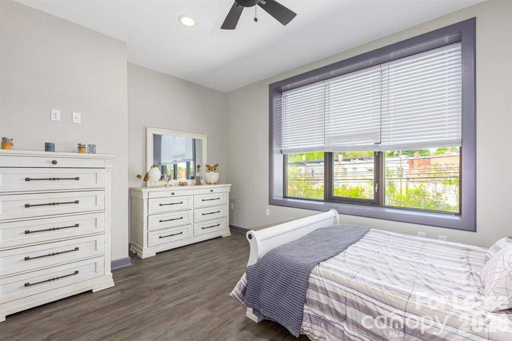 138 S Main ST #C, Marion, NC 28752