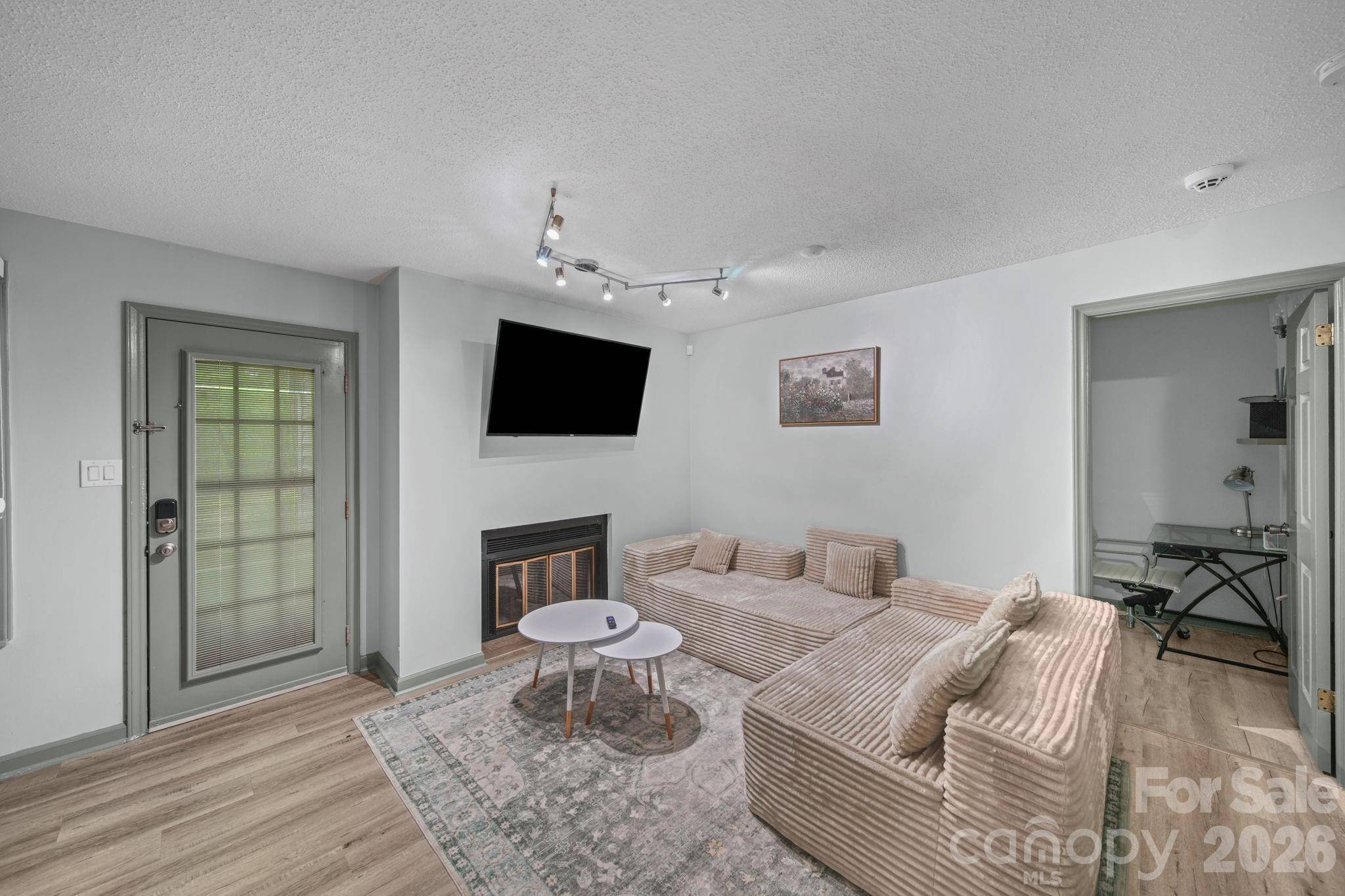 503 Gooseneck DR #B2, Cary, NC 27513