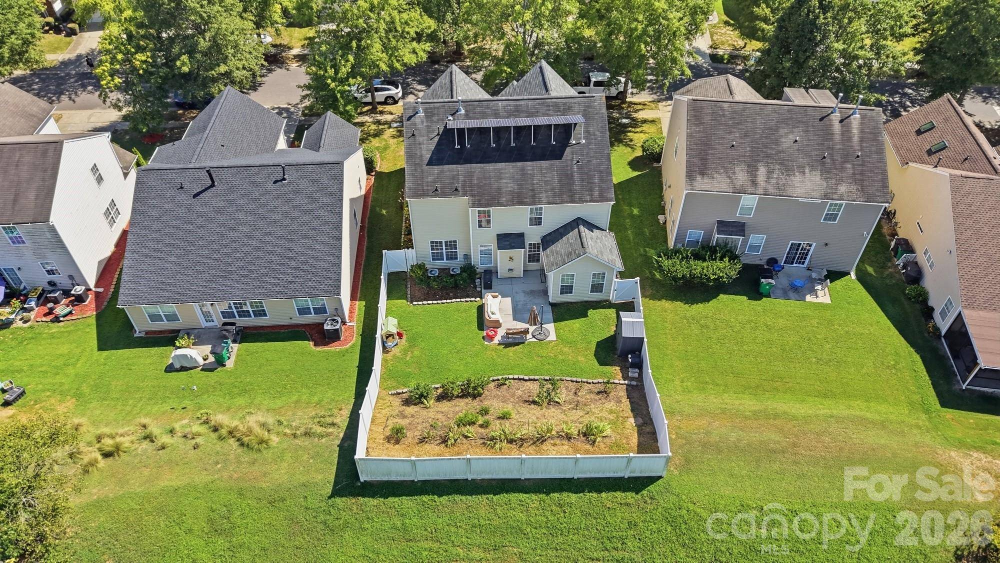324 Minitree LN, Charlotte, NC 28214